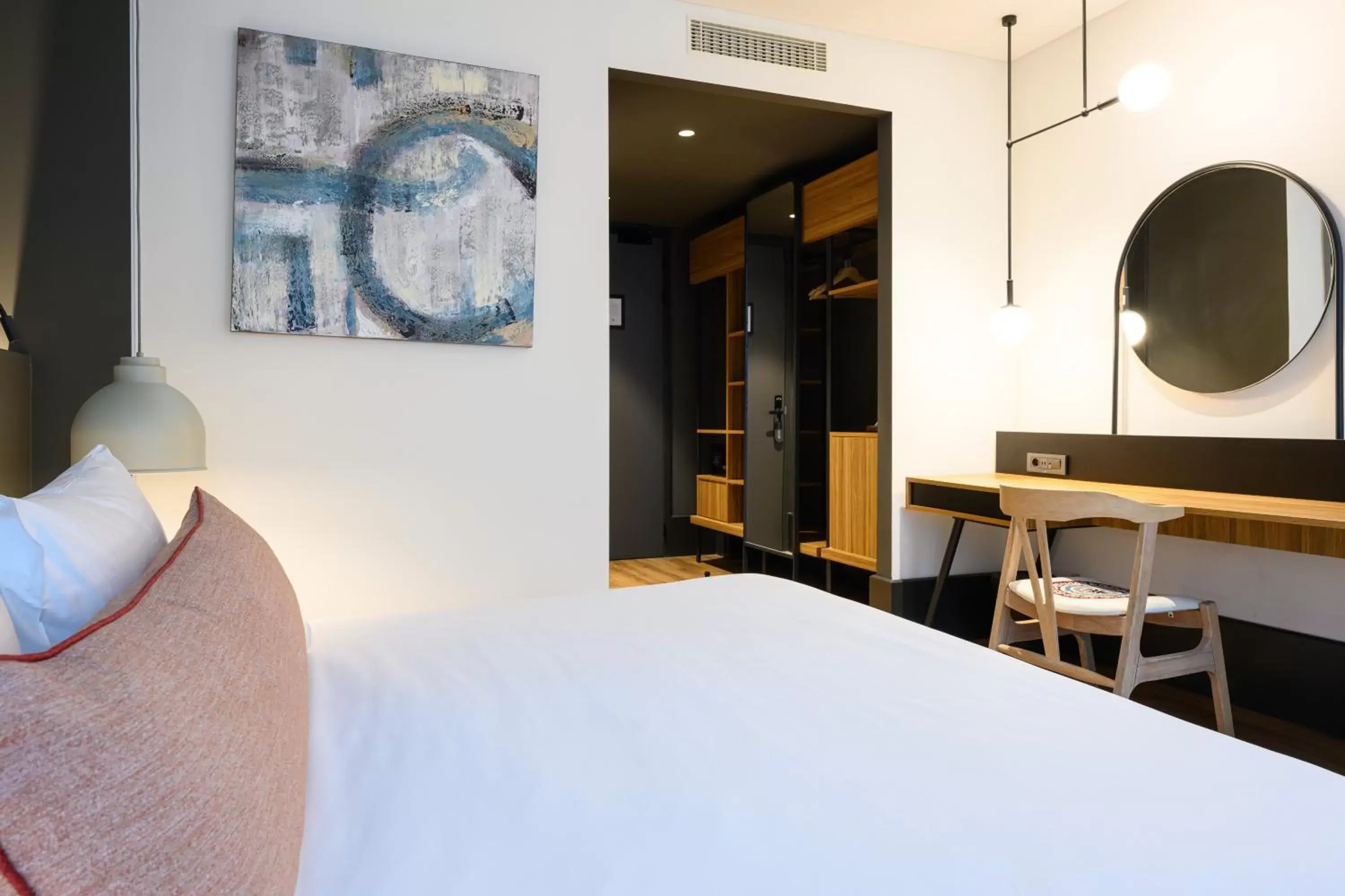 Comfort Double Room in NEO KVL Hotel by TASIGO Comfort Double Room in NEO KVL Hotel by TASIGO