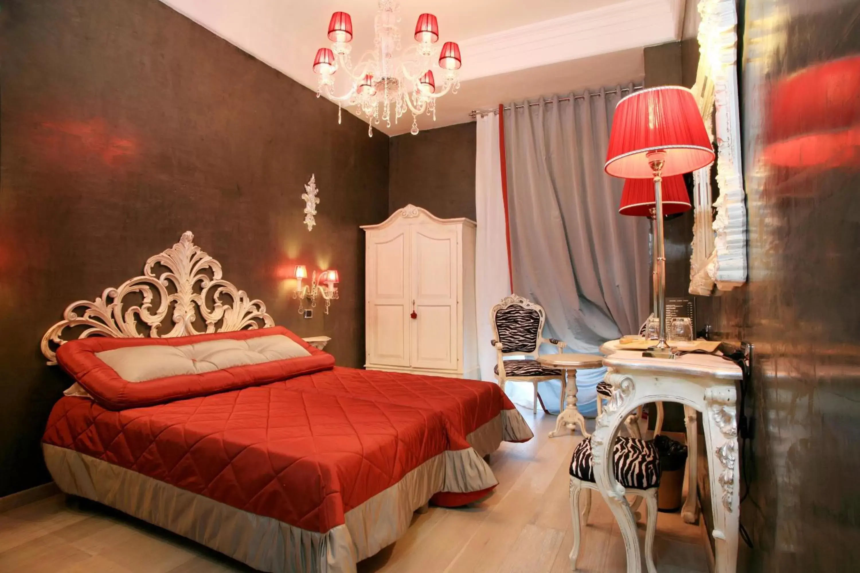 Economy Double Room in Hotel Columbia Wellness & Spa Economy Double Room in Hotel Columbia Wellness & Spa