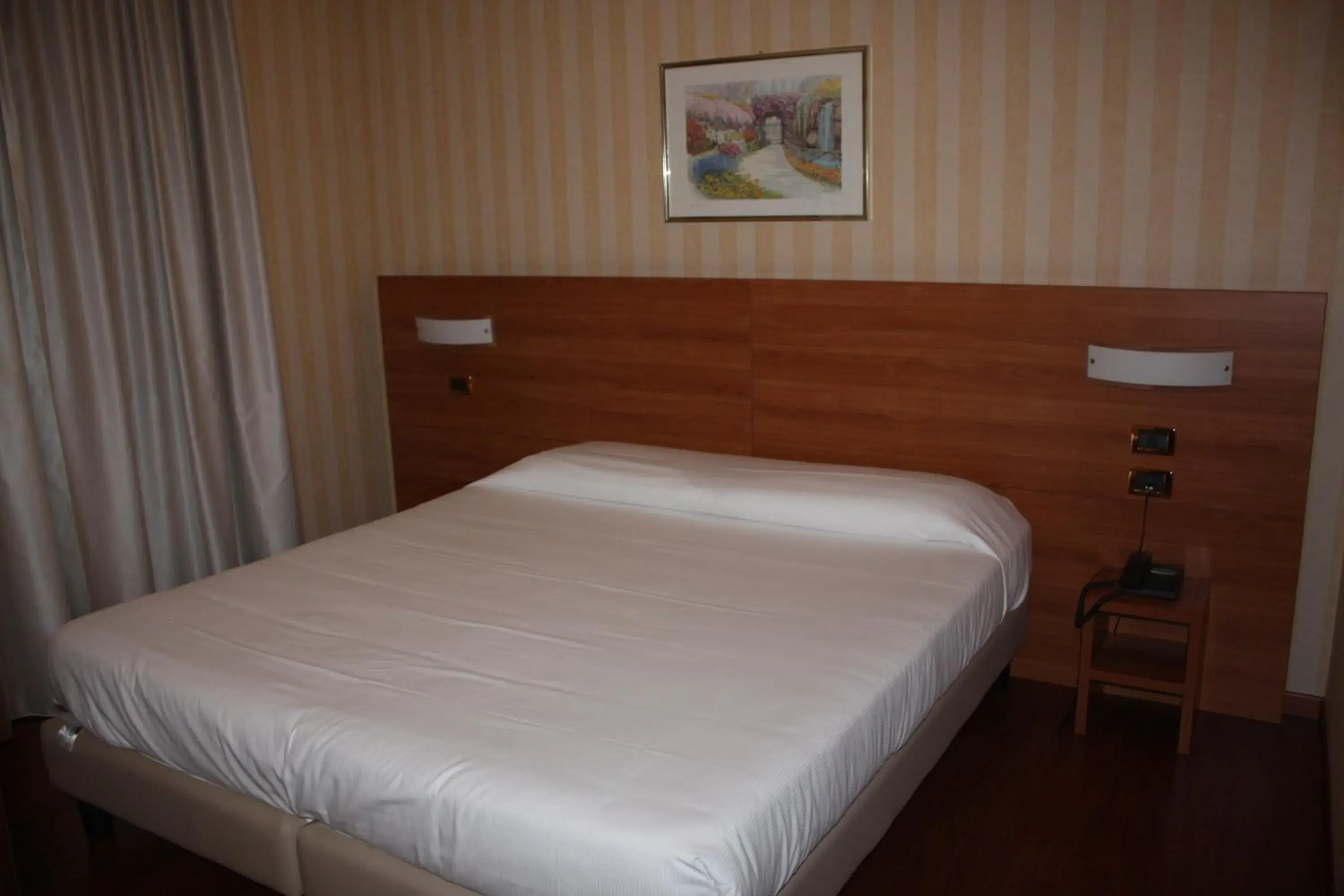 Economy Double Room in Hotel 2C Economy Double Room in Hotel 2C
