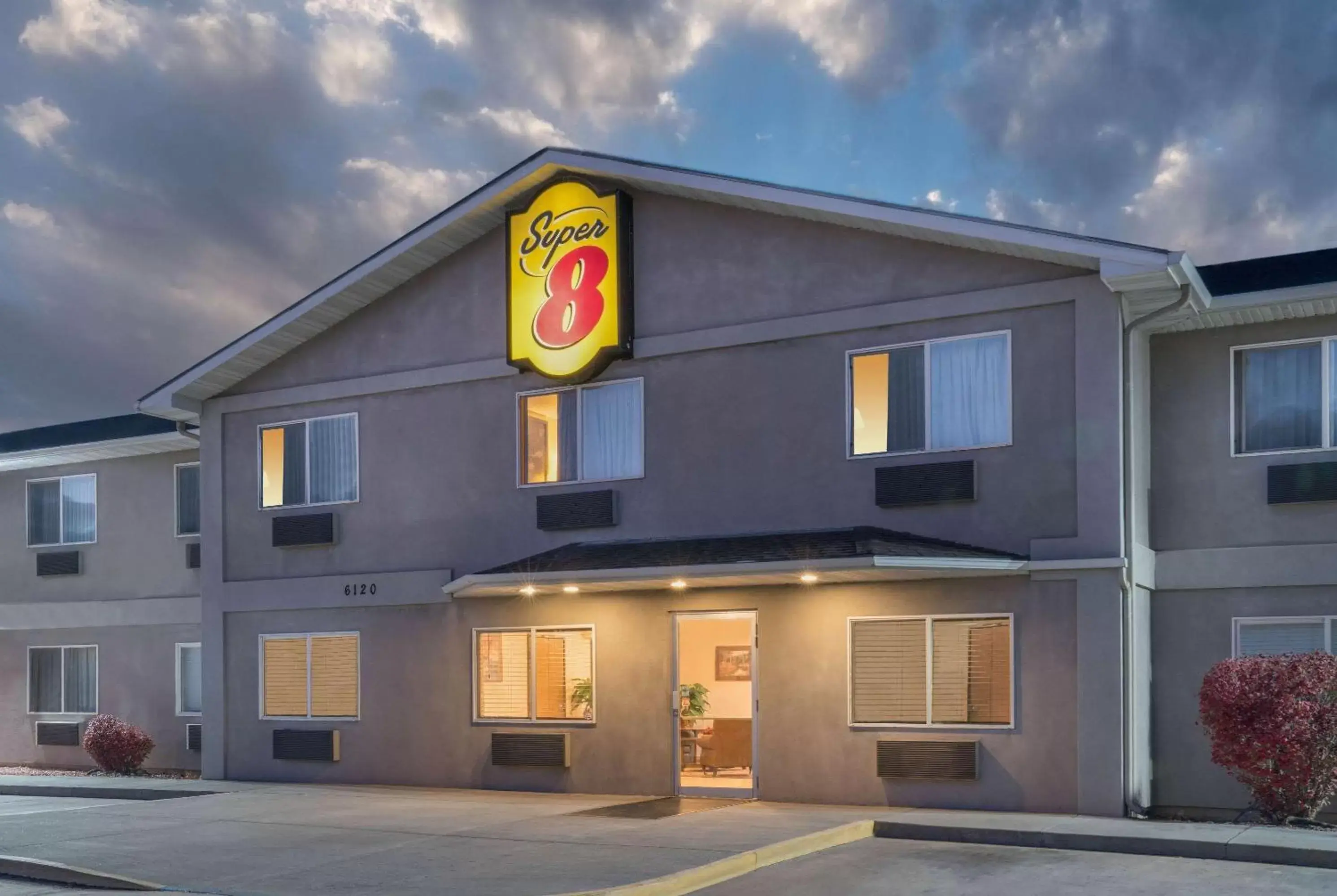 Super 8 by Wyndham Fountain Super 8 by Wyndham Fountain