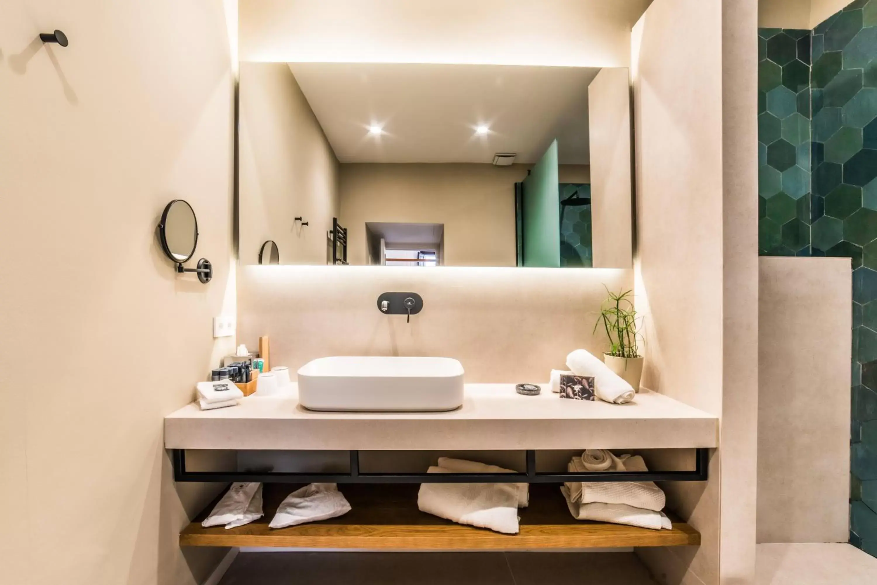 Balcony Double Room in L'Avenida Balcony Double Room in L'Avenida