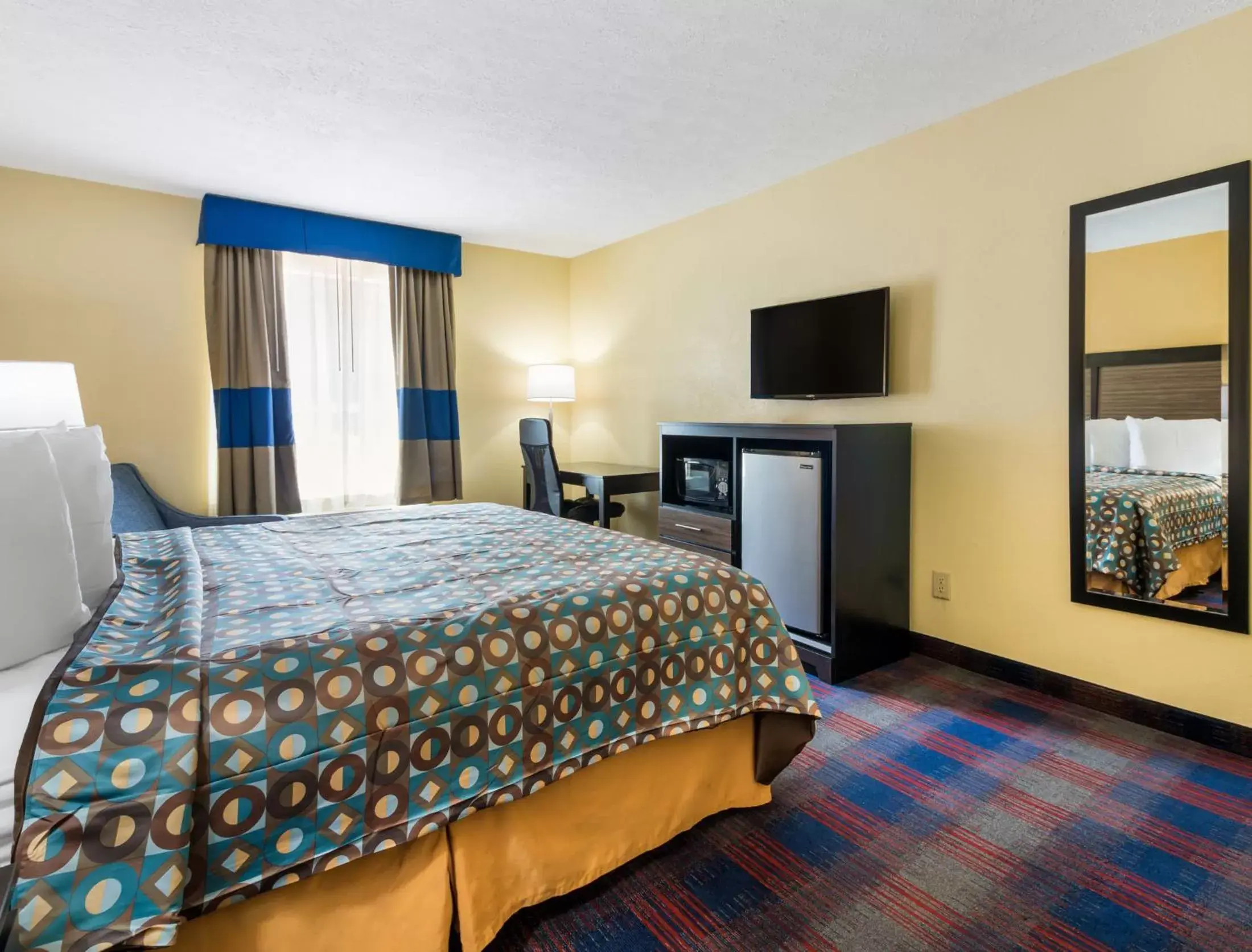 King Room - Disability Access in Americas Best Value Inn - Clayton King Room - Disability Access in Americas Best Value Inn - Clayton