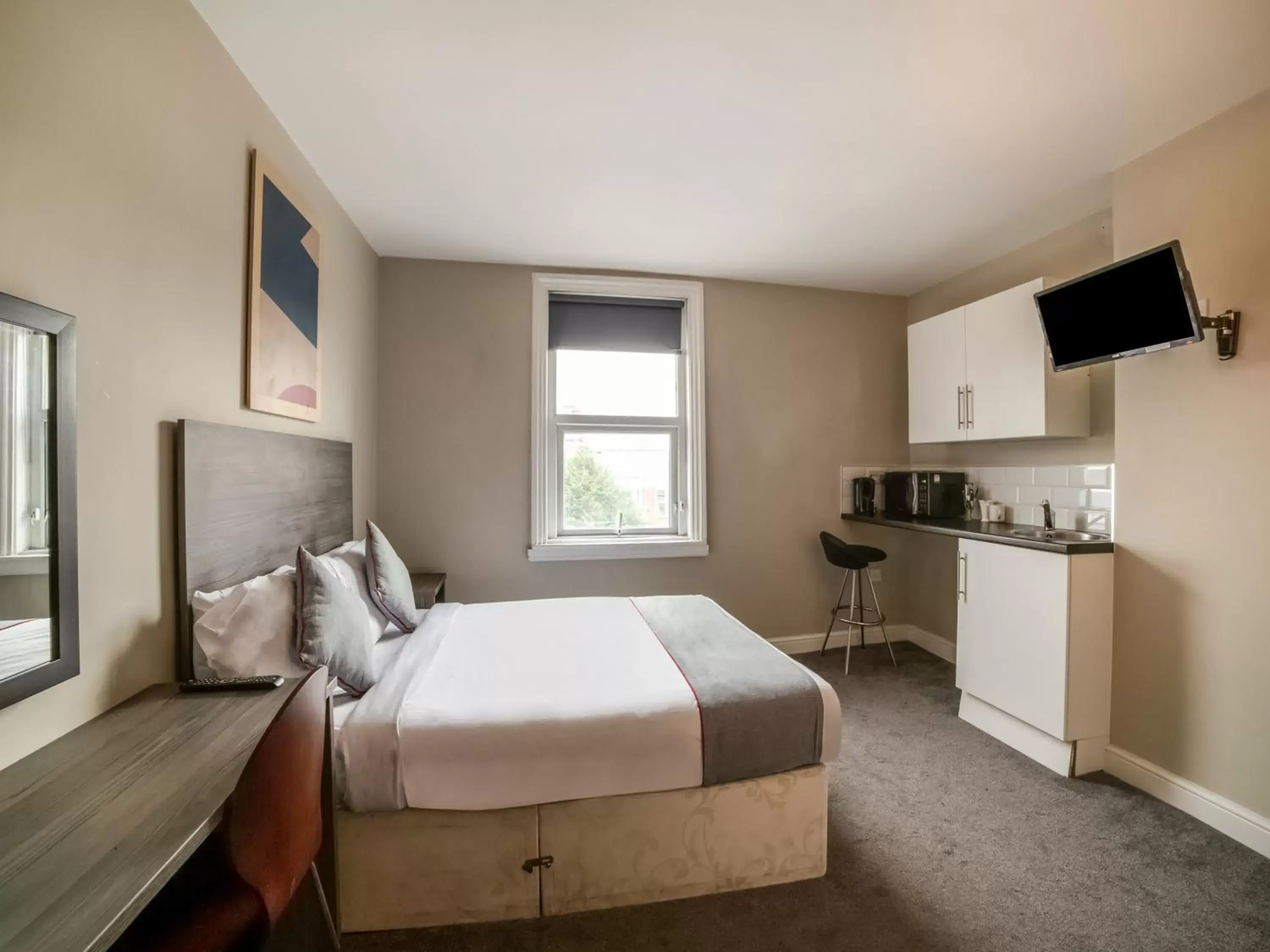Deluxe Double Room in Tequila and Dunlin Rooms Southport Central Deluxe Double Room in Tequila and Dunlin Rooms Southport Central