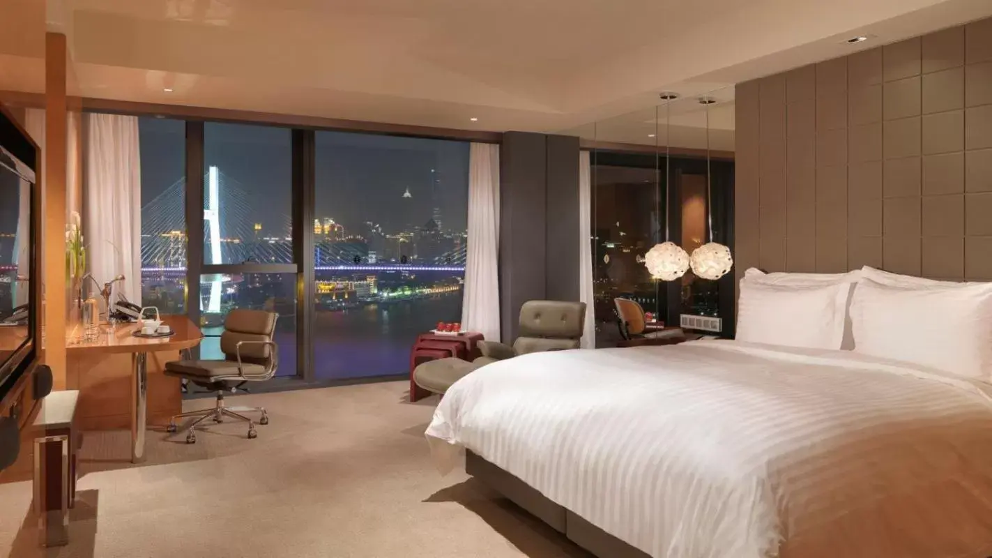 InterContinental Shanghai Expo by IHG - Huangpu Riverview, 3KM to the Bund & Lujiazui, Near 2 Major Exhibition Centers, Onsite Currency Exchange InterContinental Shanghai Expo by IHG - Huangpu Riverview, 3KM to the Bund & Lujiazui, Near 2 Major Exhibition Centers, Onsite Currency Exchange