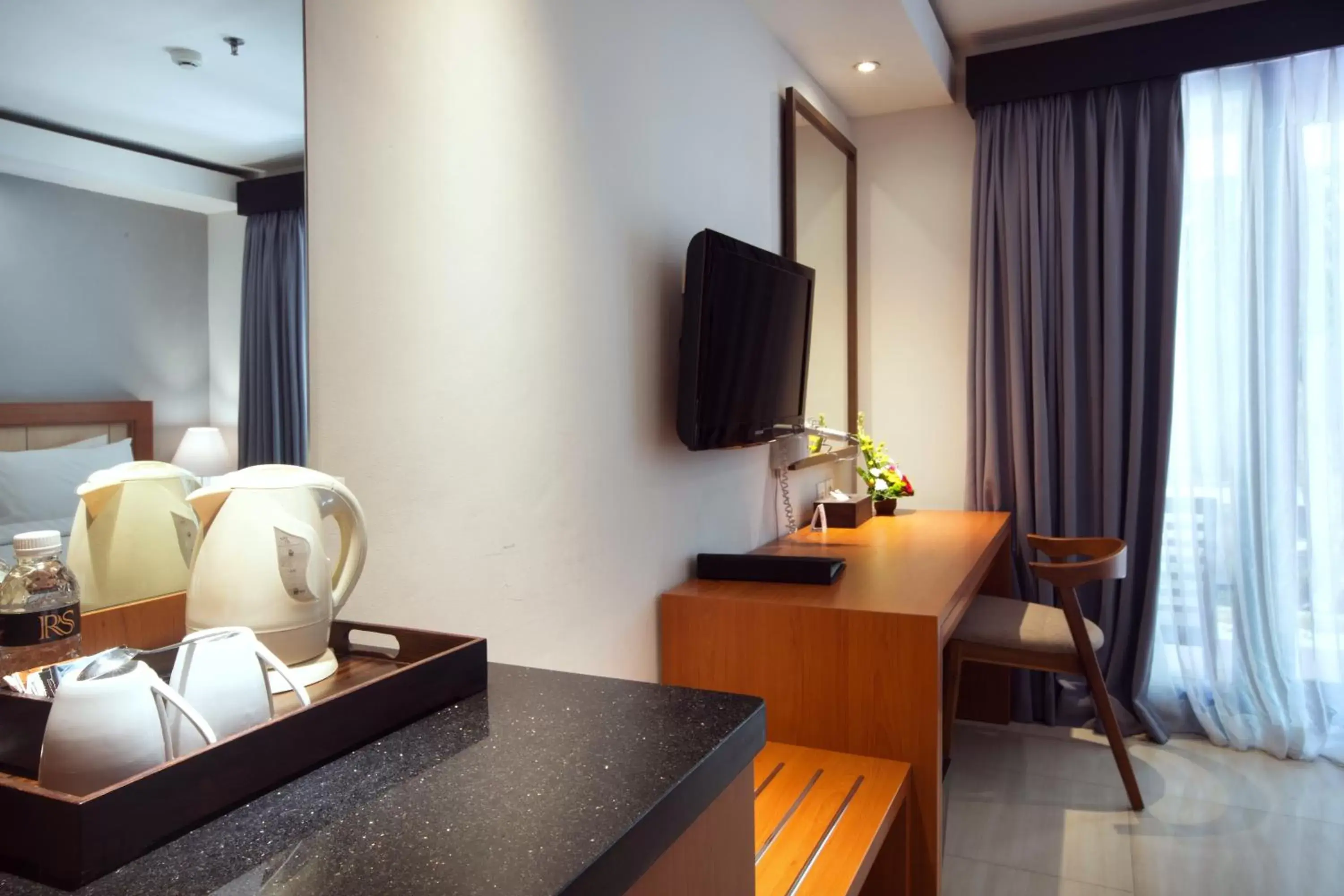 Superior Double Room in Royal Regantris Kuta Formerly Royal Singosari Kuta Superior Double Room in Royal Regantris Kuta Formerly Royal Singosari Kuta