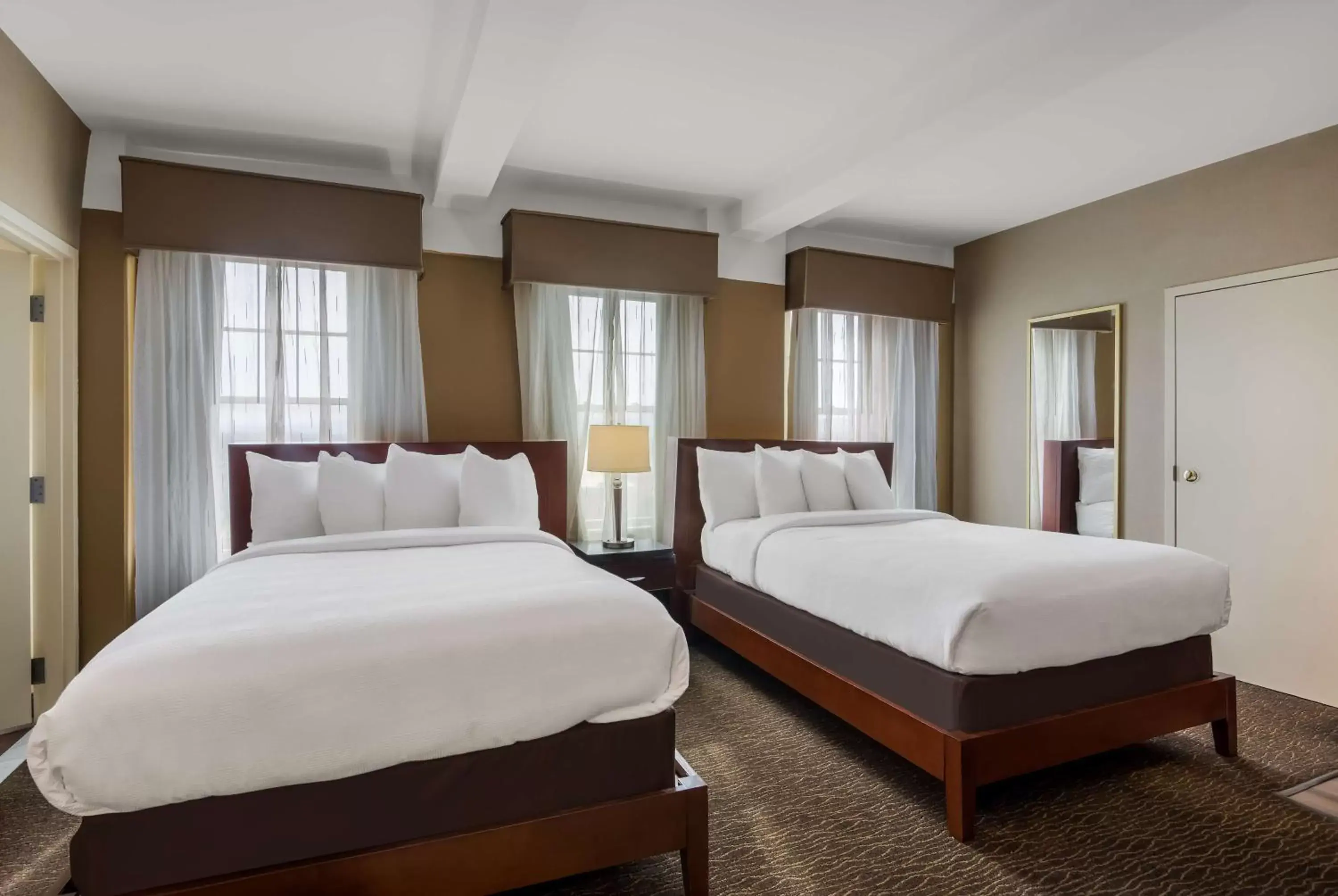 Double Room with Two Double Beds - Non-Smoking in Best Western Syracuse Downtown Hotel and Suites Double Room with Two Double Beds - Non-Smoking in Best Western Syracuse Downtown Hotel and Suites