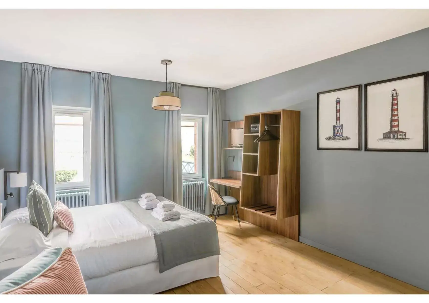 Family Room with Sea View in Hôtel Restaurant Le Cap Family Room with Sea View in Hôtel Restaurant Le Cap