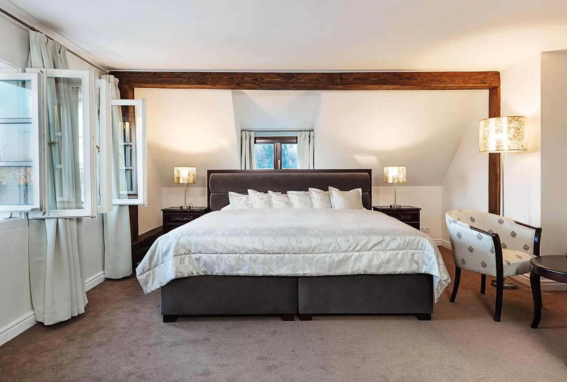 Hoffmeister Depandance Hoffmeister Depandance