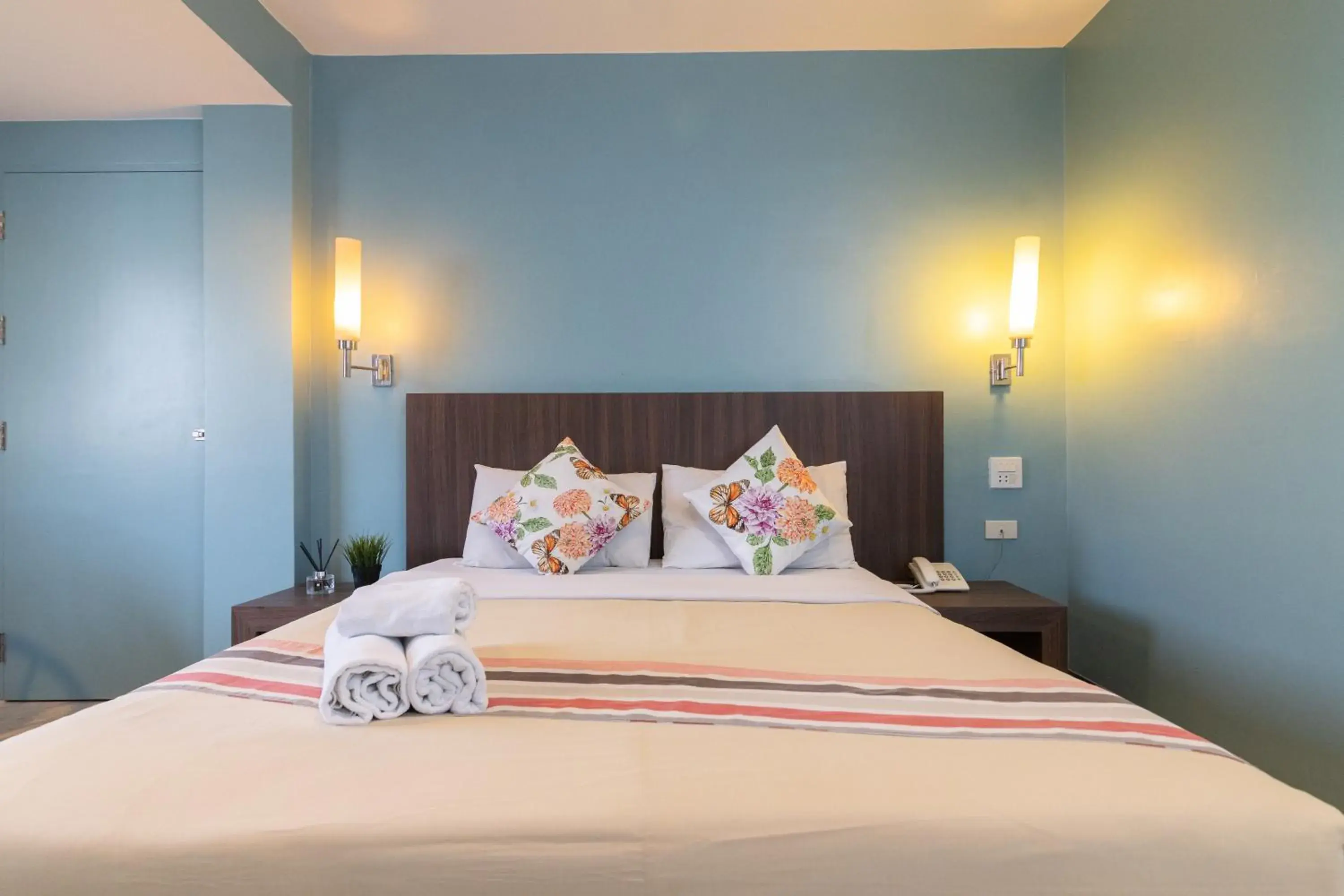 Superior Double Room in The Jomtien Twelve Superior Double Room in The Jomtien Twelve