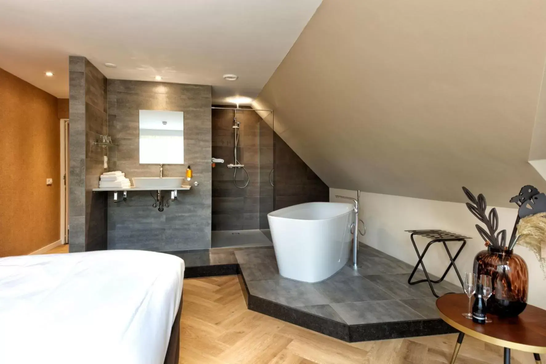 Queen Suite in Hotel Karsten Queen Suite in Hotel Karsten