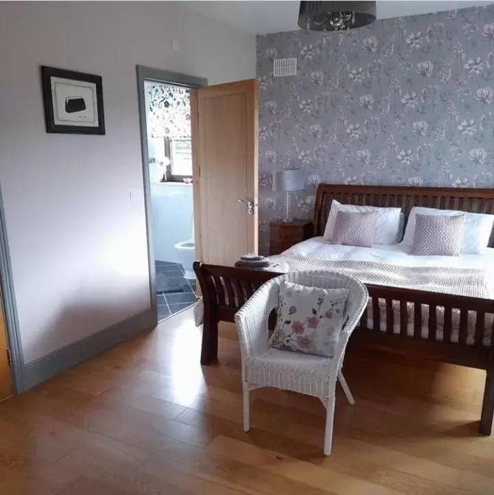 Double Room with Mountain View in Shadowvale E34X773 Double Room with Mountain View in Shadowvale E34X773