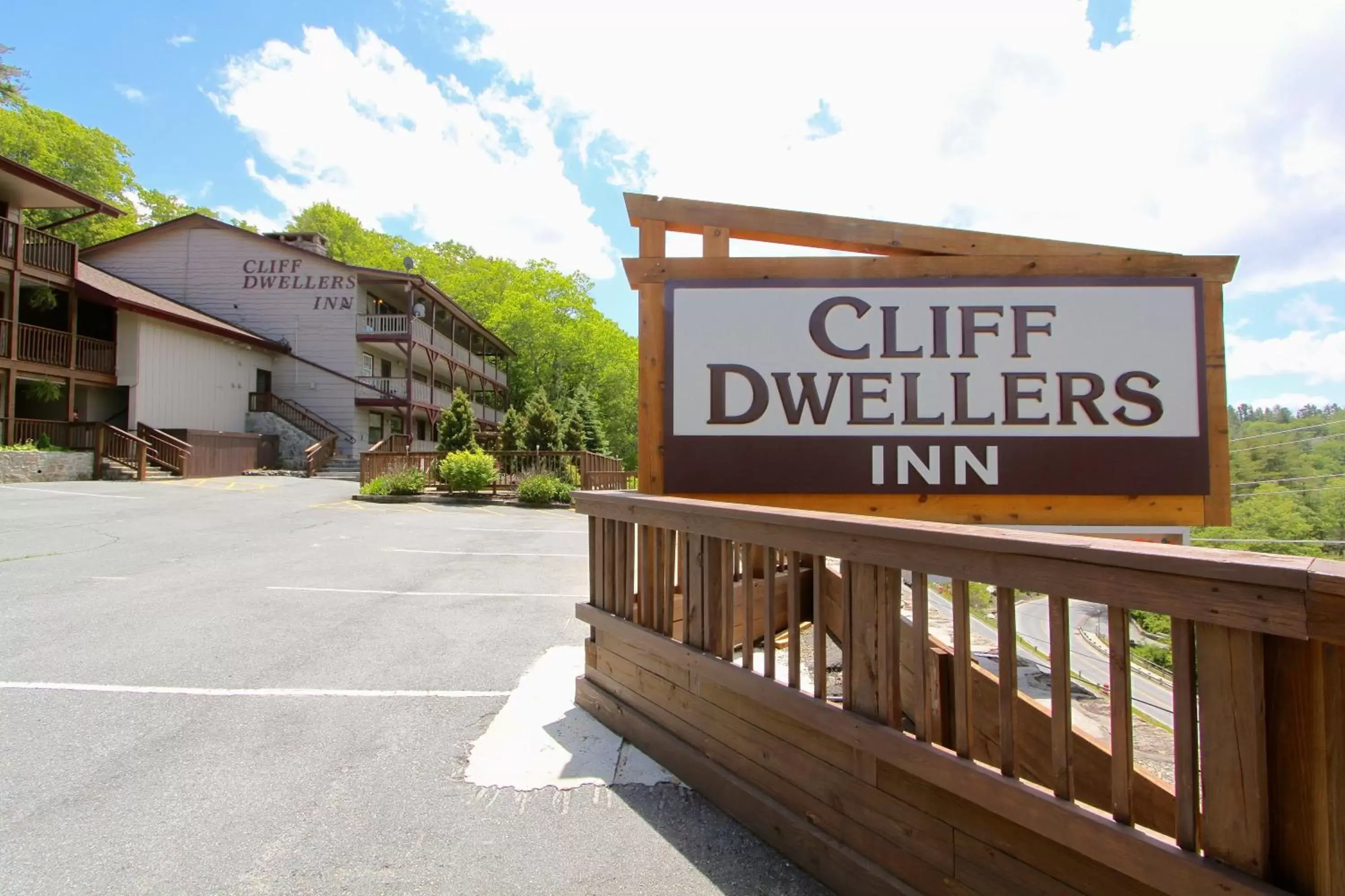 Cliff Dwellers Inn Cliff Dwellers Inn