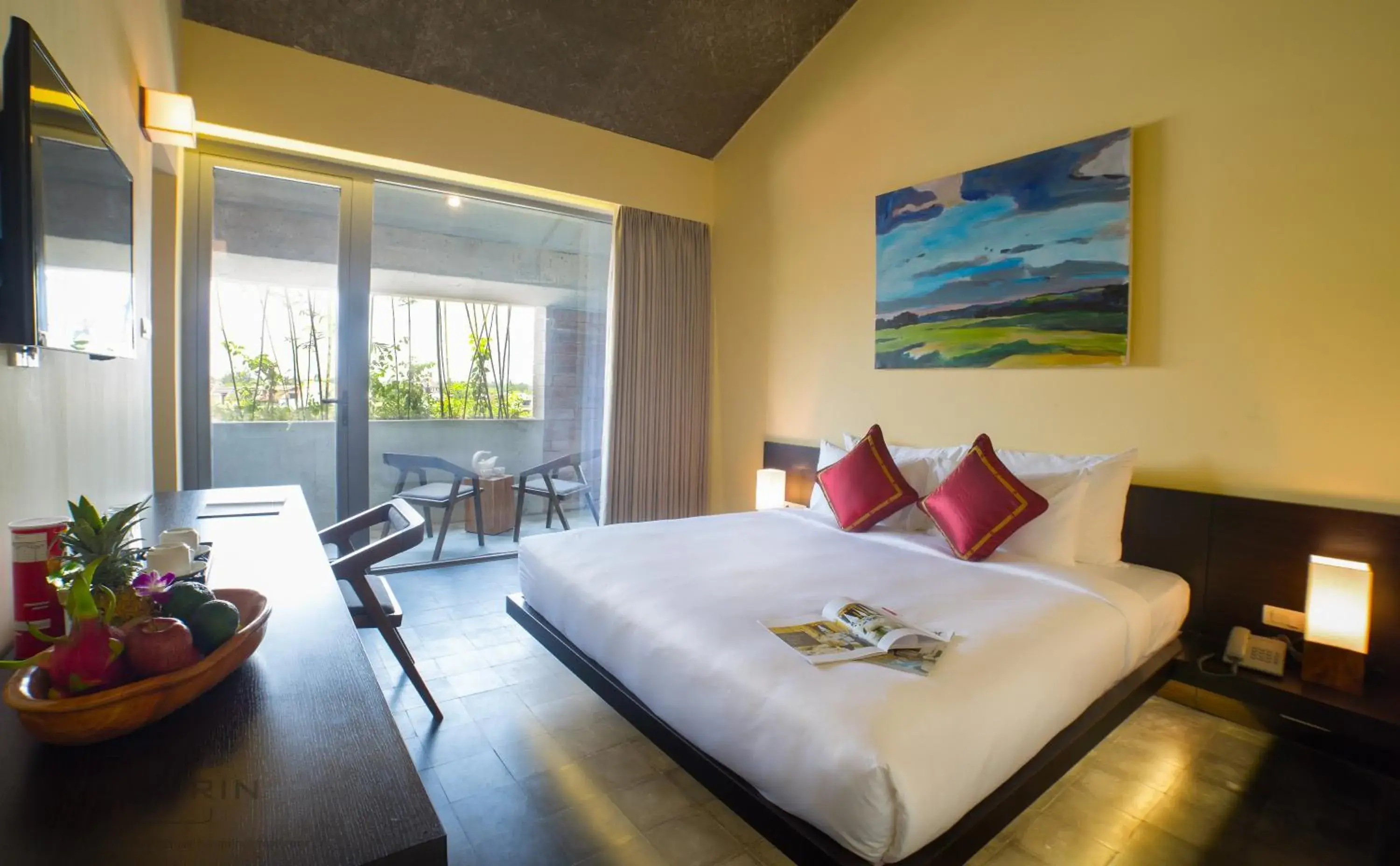 Deluxe Double Room with City View in Mulberry Collection Silk Eco Deluxe Double Room with City View in Mulberry Collection Silk Eco