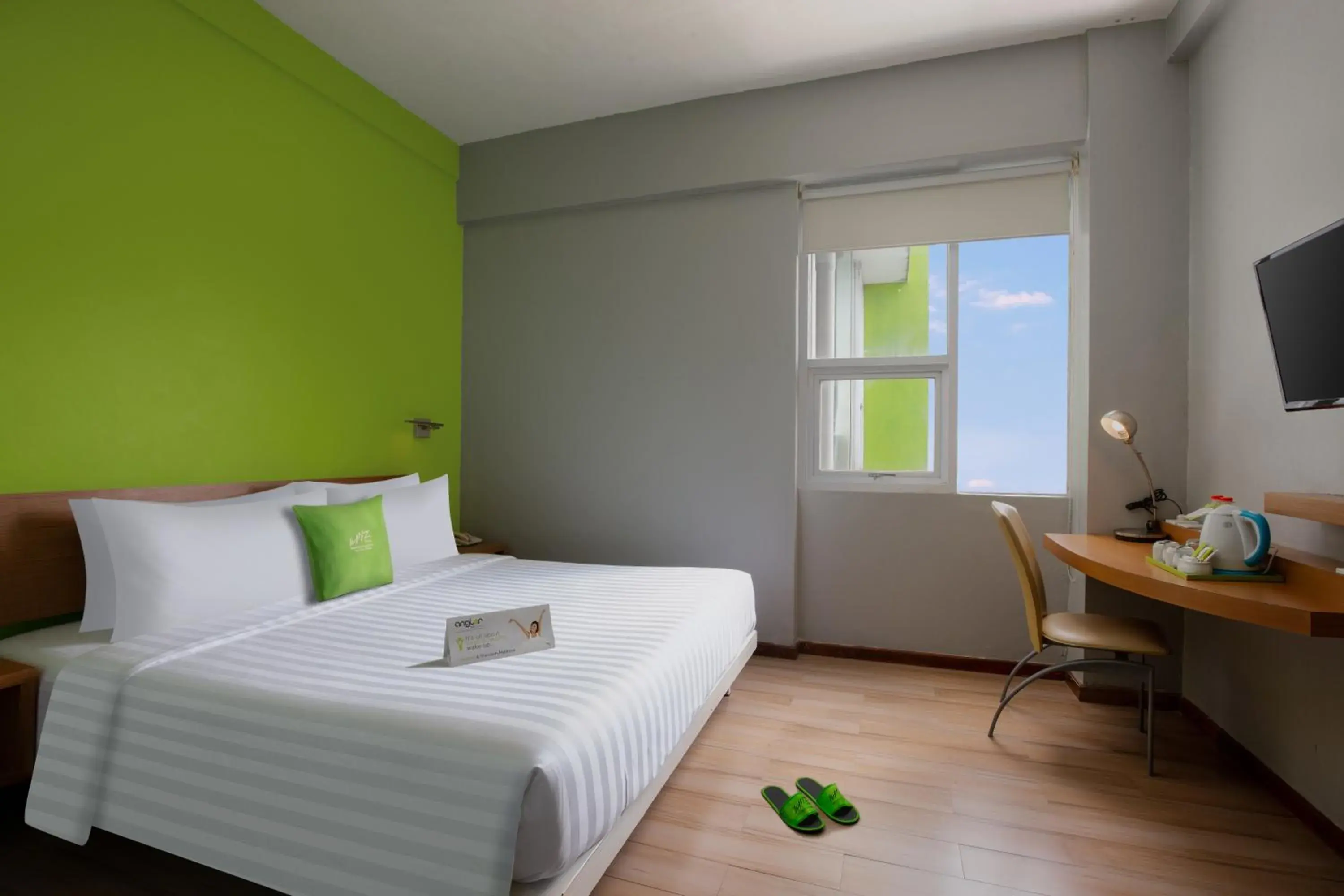 Deluxe Double Room in Whiz Hotel Malioboro Yogyakarta Deluxe Double Room in Whiz Hotel Malioboro Yogyakarta