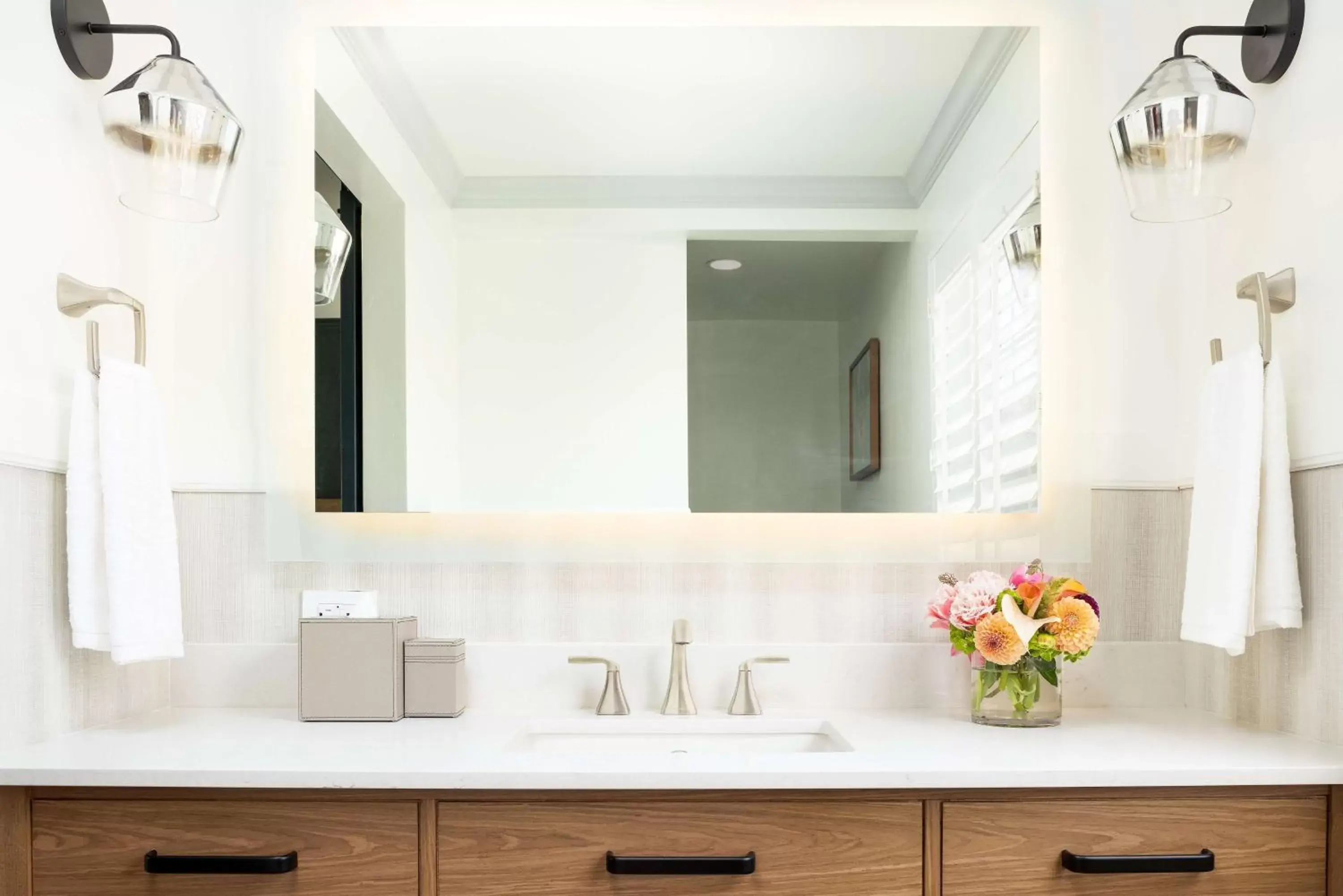 Queen Room with Two Queen Beds in The Hadsten Solvang, Tapestry Collection by Hilton Queen Room with Two Queen Beds in The Hadsten Solvang, Tapestry Collection by Hilton