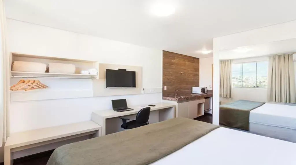 Deluxe Double Room in Front Hotel Expominas Deluxe Double Room in Front Hotel Expominas