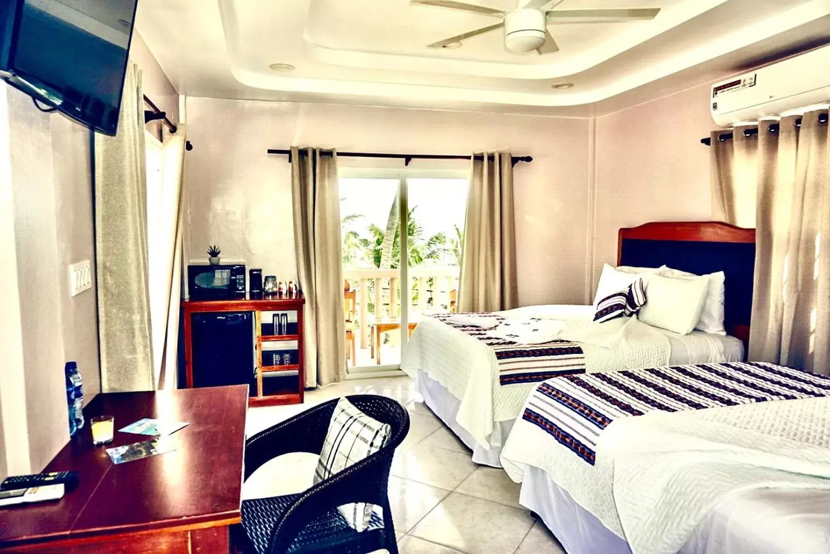 Studio with Sea View (Islander Seaview Suite) in La Isla Resort Studio with Sea View (Islander Seaview Suite) in La Isla Resort