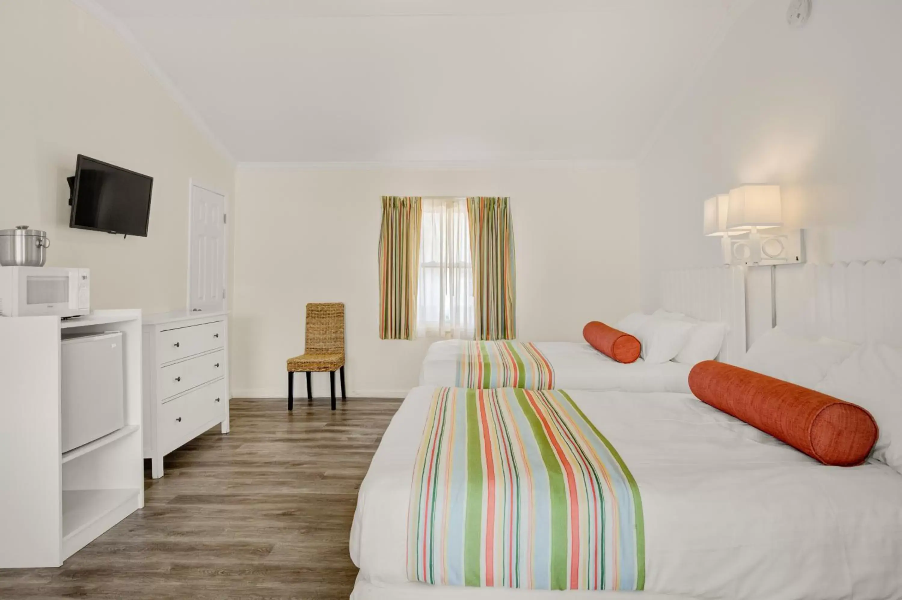 Standard Double Room in BeachWalk at Sea Bright Standard Double Room in BeachWalk at Sea Bright