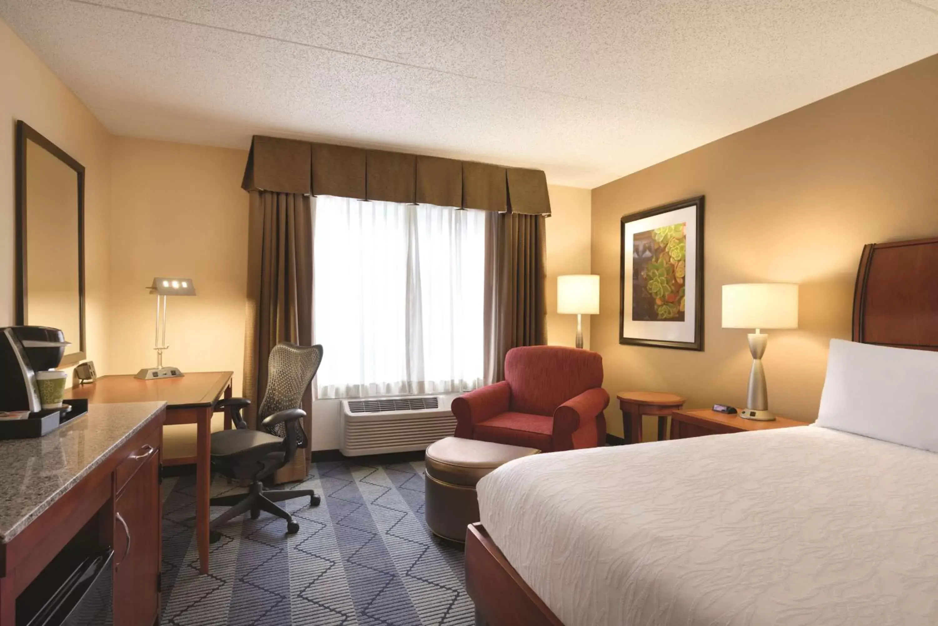 King Room with Roll-In Shower - Mobility Access in Hilton Garden Inn Lancaster King Room with Roll-In Shower - Mobility Access in Hilton Garden Inn Lancaster