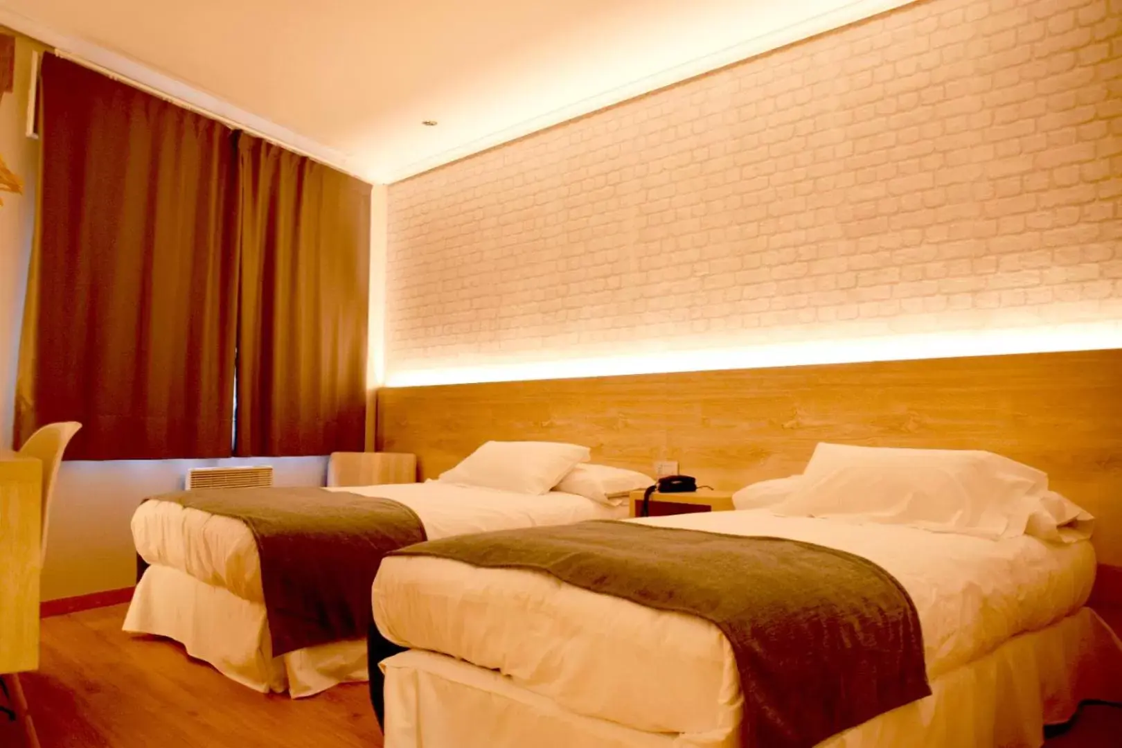 Twin Room in Hospedium Hotel La Marina Costa da Morte Twin Room in Hospedium Hotel La Marina Costa da Morte