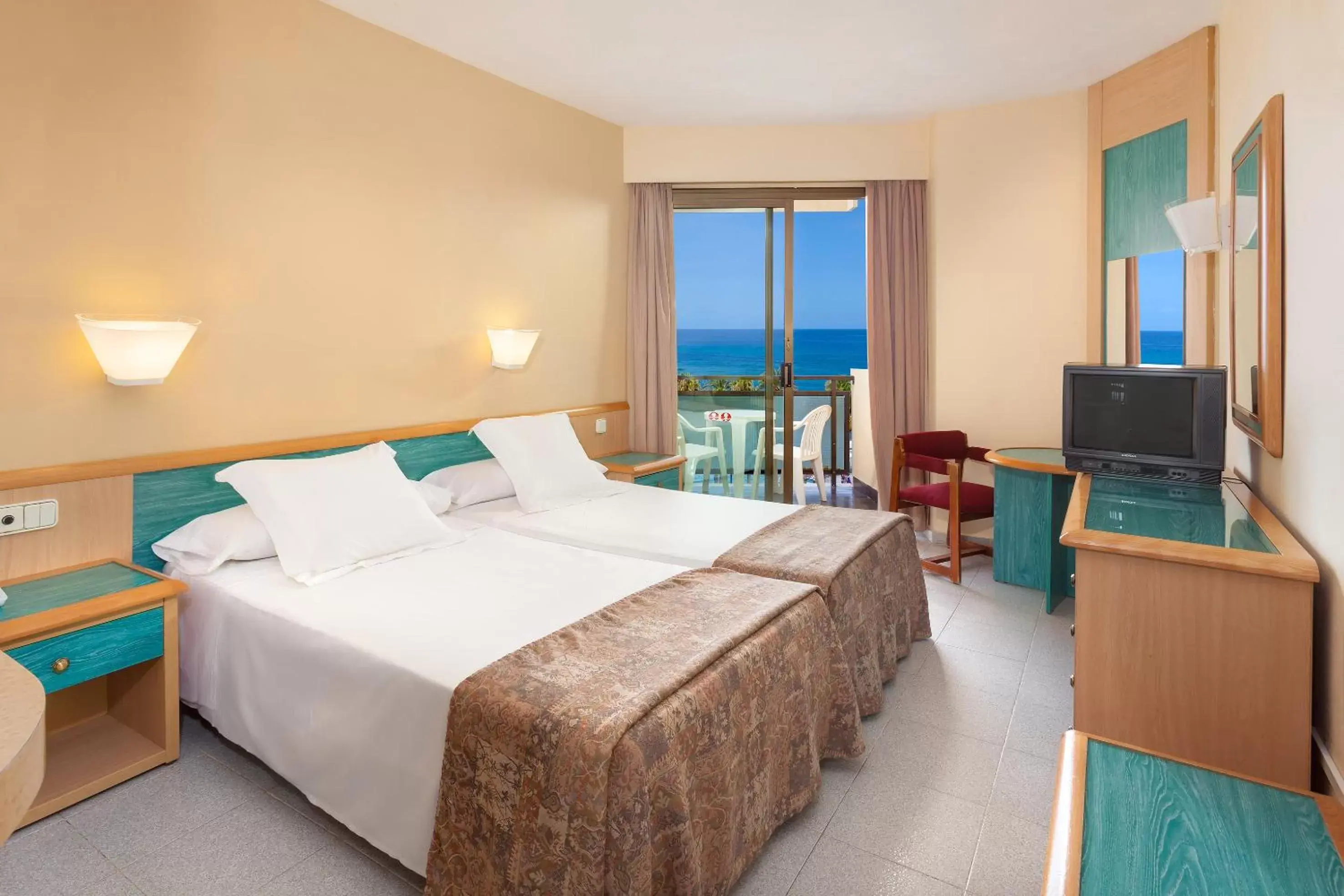 Twin Room with Side Sea View in Sol Tenerife Twin Room with Side Sea View in Sol Tenerife