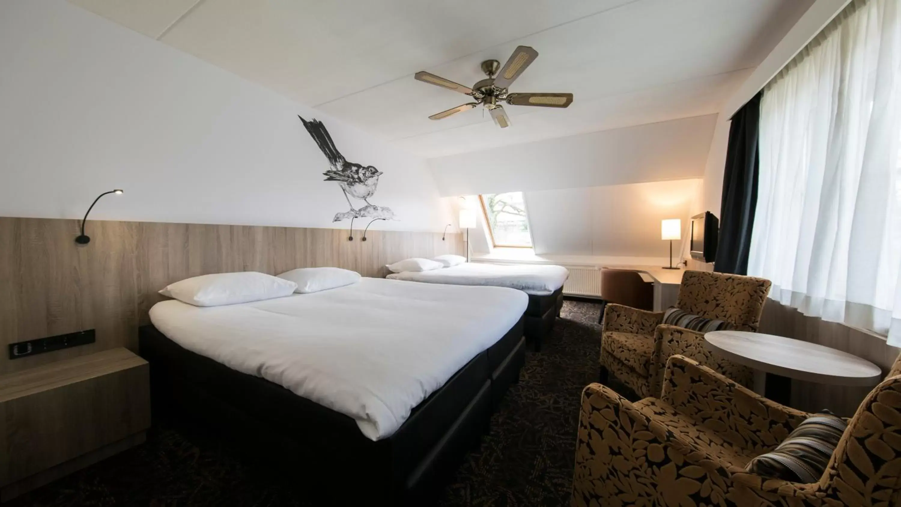 Family Room with Bathroom in Fletcher Hotel-Restaurant De Broeierd-Enschede Family Room with Bathroom in Fletcher Hotel-Restaurant De Broeierd-Enschede