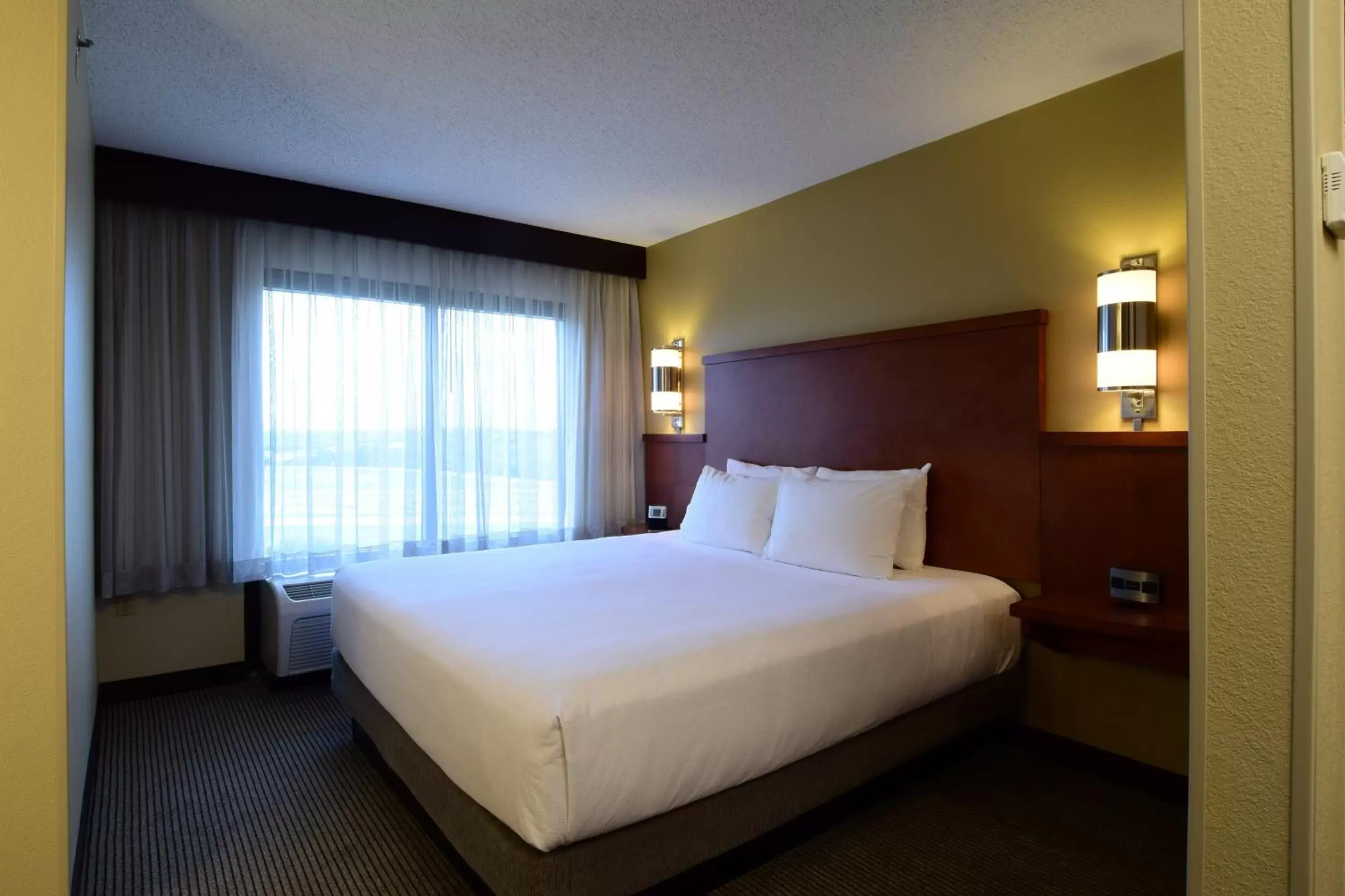 King Room - High Floor in Hyatt Place Dallas Las Colinas King Room - High Floor in Hyatt Place Dallas Las Colinas