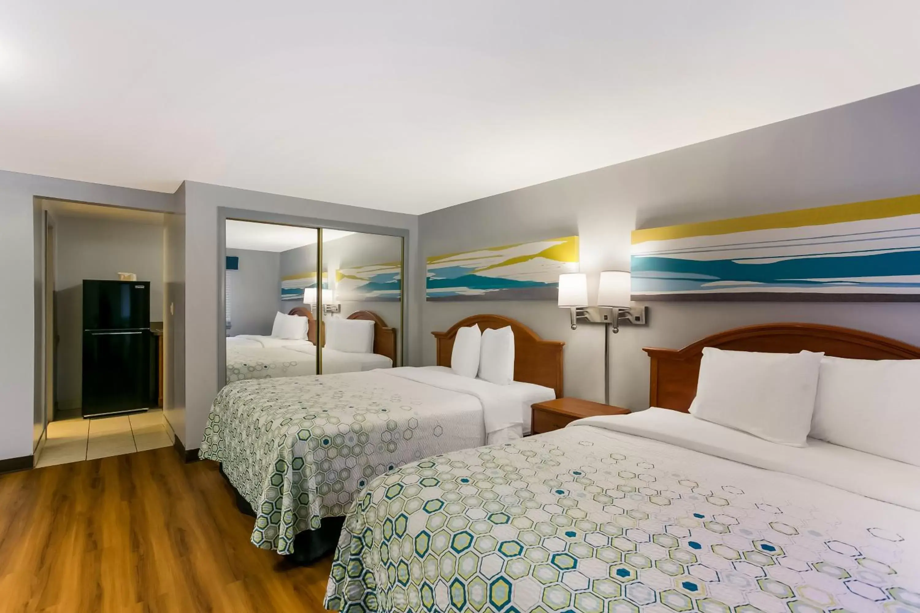 Studio with Two Queen Beds Non-Smoking in HomeTowne Studios by Red Roof Denver, PA Studio with Two Queen Beds Non-Smoking in HomeTowne Studios by Red Roof Denver, PA