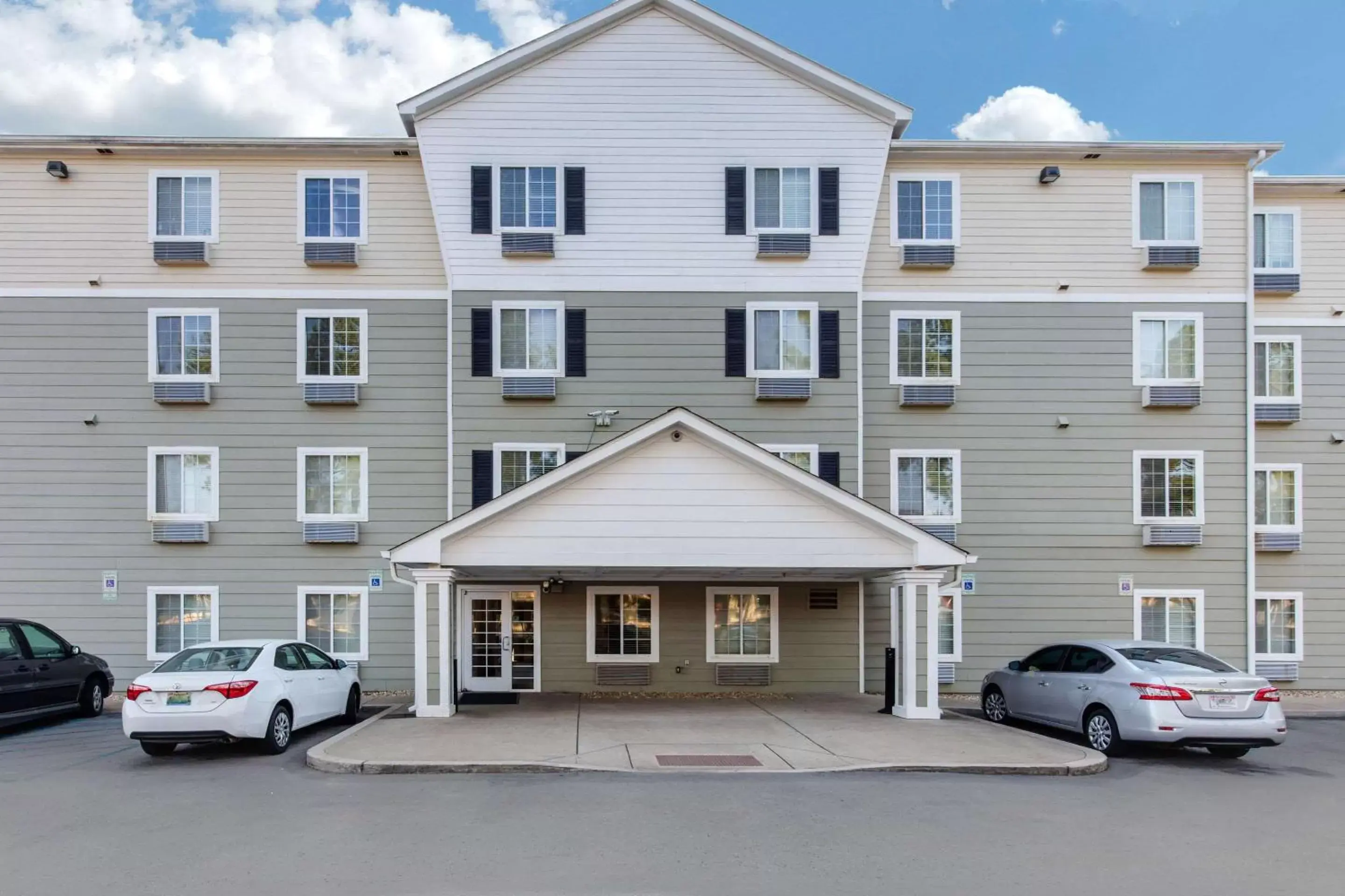 Suburban Studios Huntsville University Area Suburban Studios Huntsville University Area