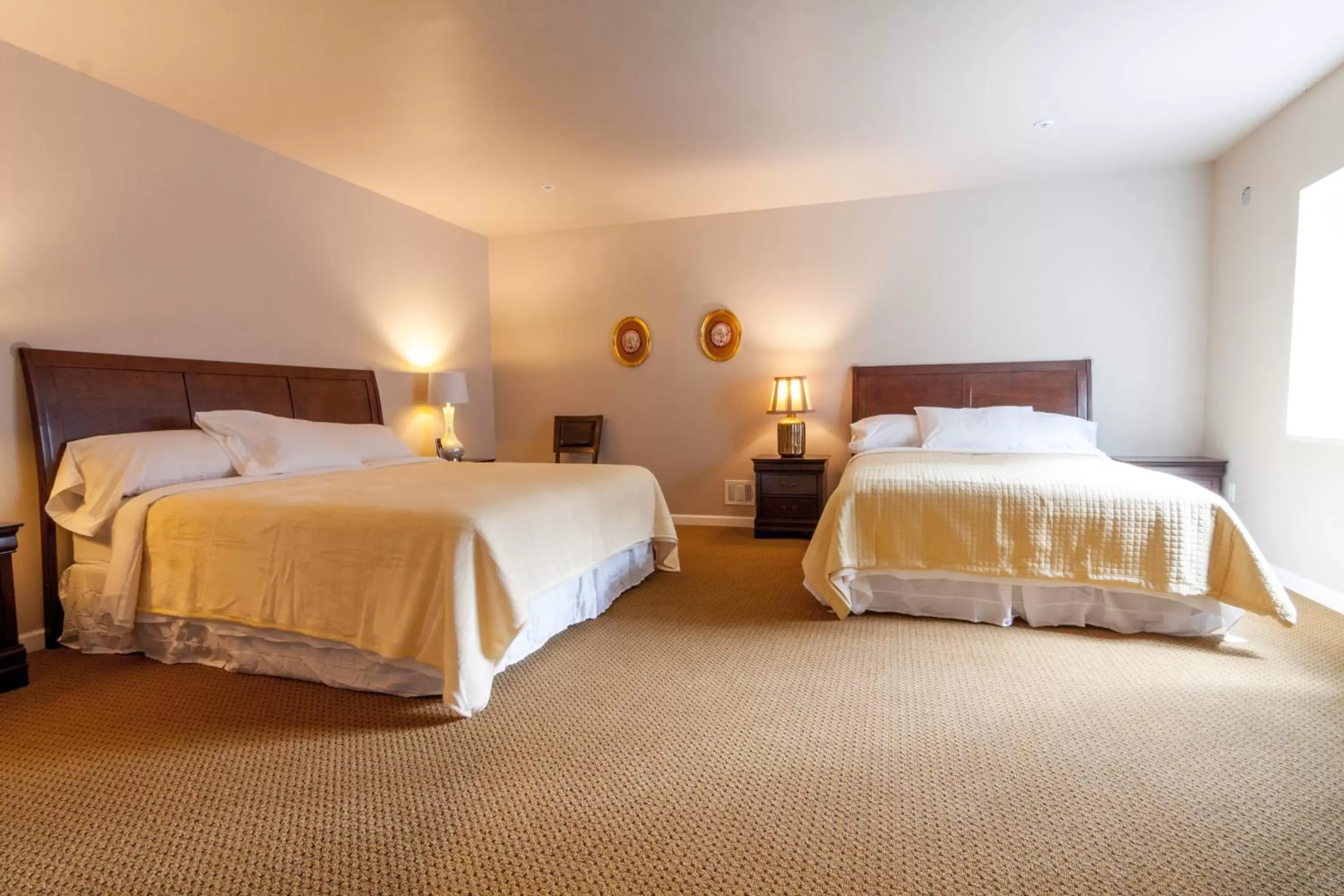 Superior Suite in Amsterdam Castle NY Superior Suite in Amsterdam Castle NY