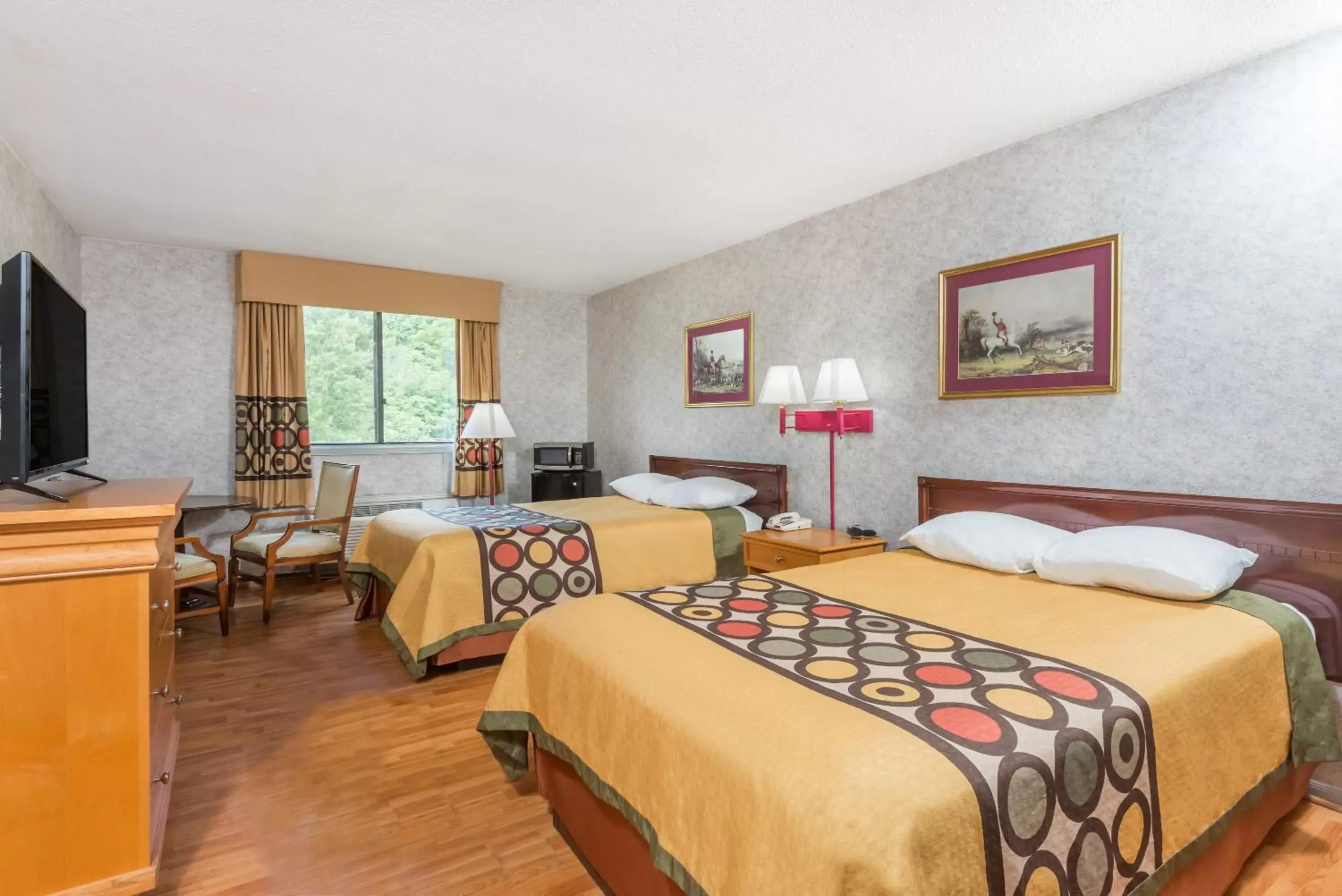 Double Room with Two Double Beds - Non-Smoking in Super 8 by Wyndham Hancock MD Double Room with Two Double Beds - Non-Smoking in Super 8 by Wyndham Hancock MD