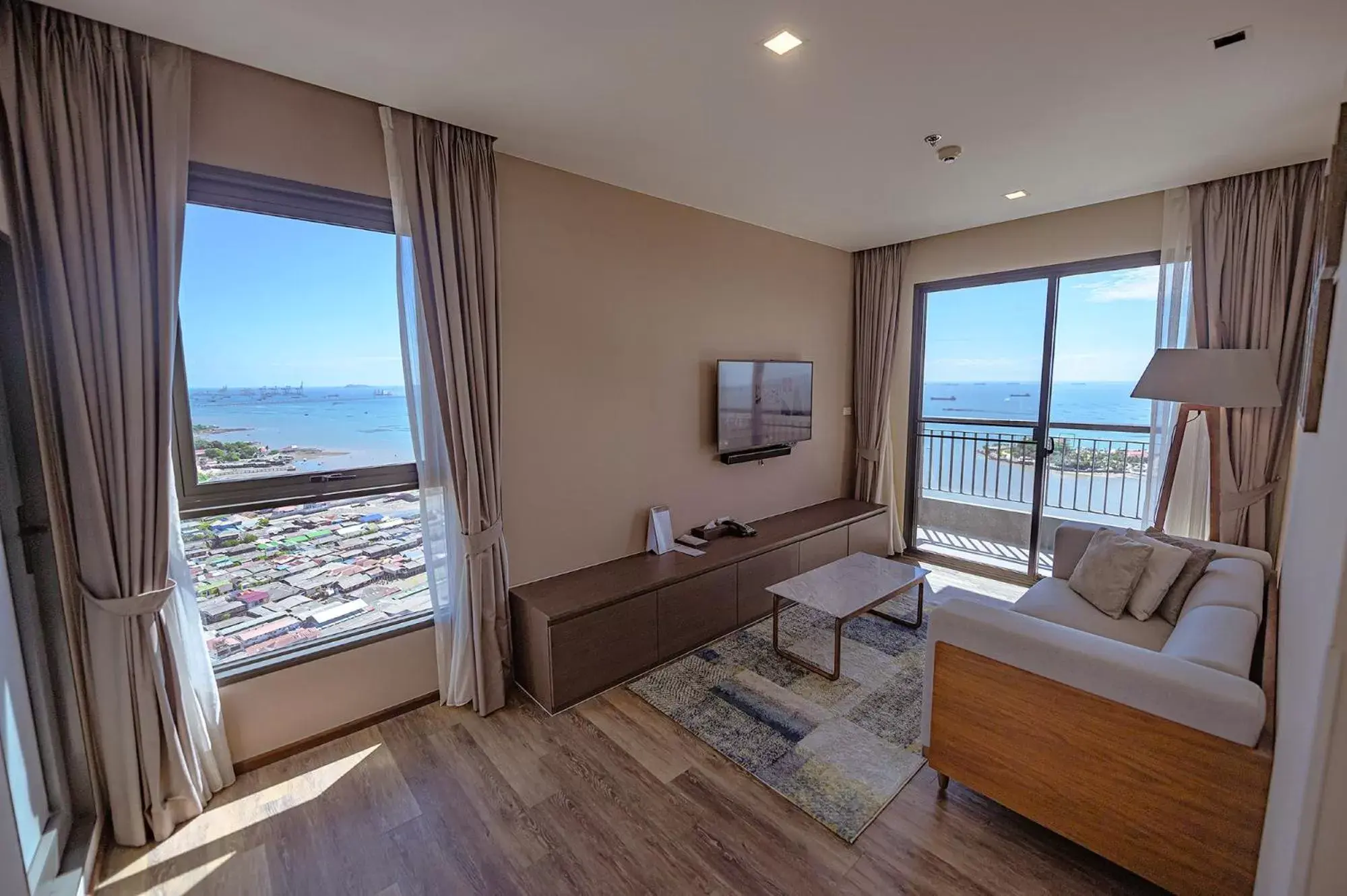 2 Bedroom Deluxe in Oakwood Hotel & Residence Sriracha - SHA Extra Plus 2 Bedroom Deluxe in Oakwood Hotel & Residence Sriracha - SHA Extra Plus