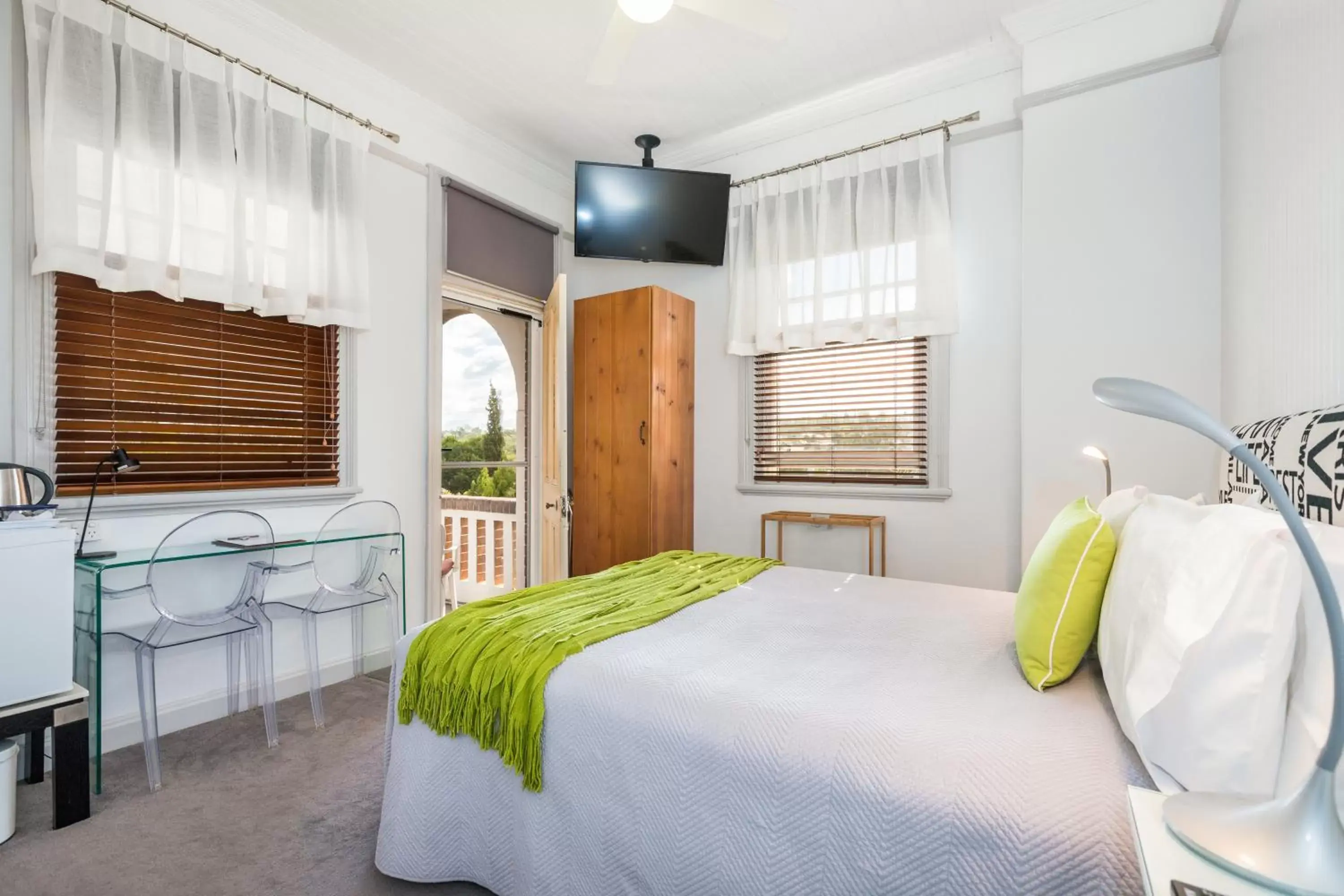 Deluxe Queen Room in Cumquat House Deluxe Queen Room in Cumquat House