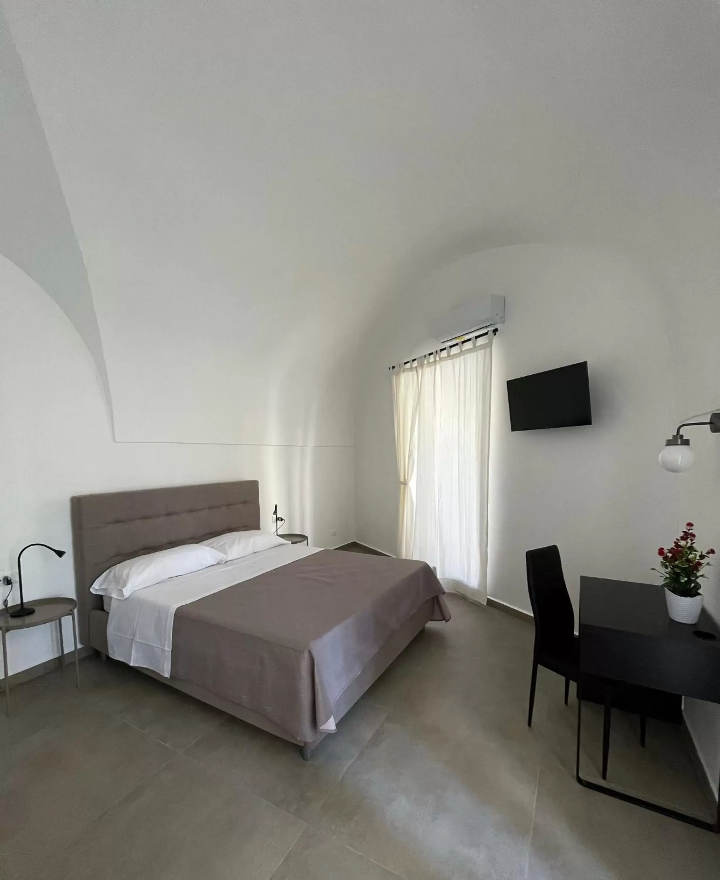 Triple Room with Sea View in DonPè Triple Room with Sea View in DonPè