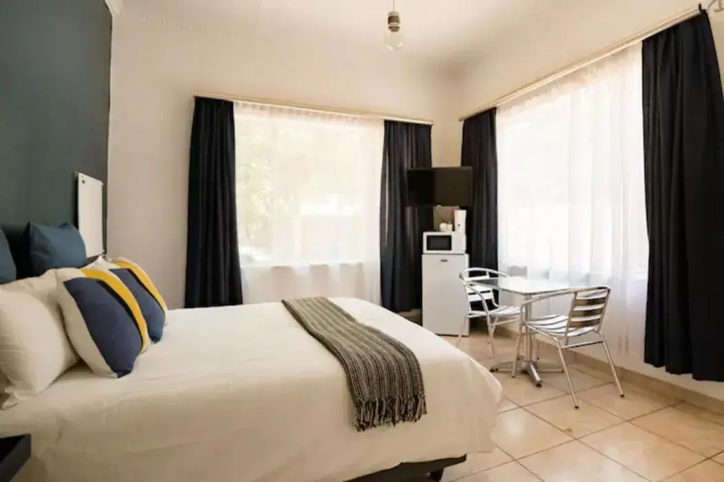 Budget Double Room in 54 Brecher Budget Double Room in 54 Brecher