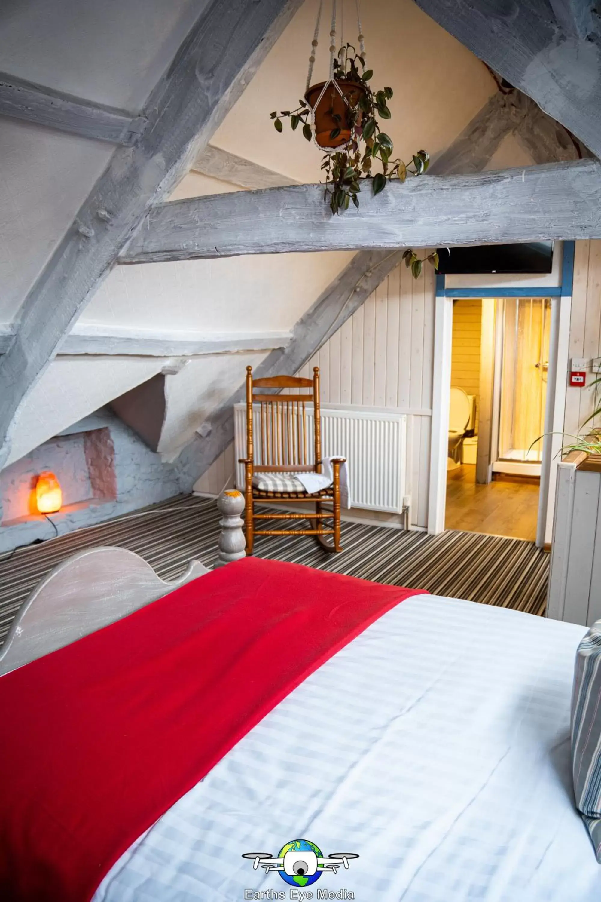 Deluxe Double Room in The Bear Inn Deluxe Double Room in The Bear Inn