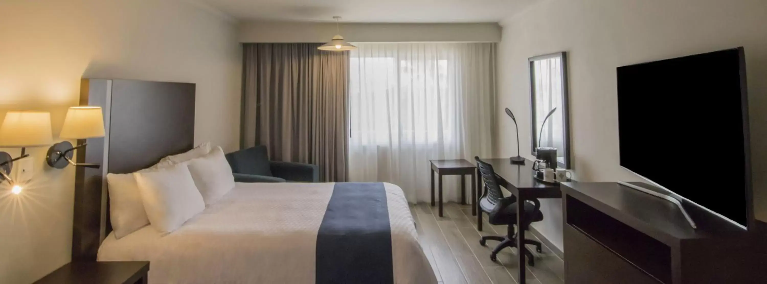 Superior King Room in Gamma Tampico Superior King Room in Gamma Tampico