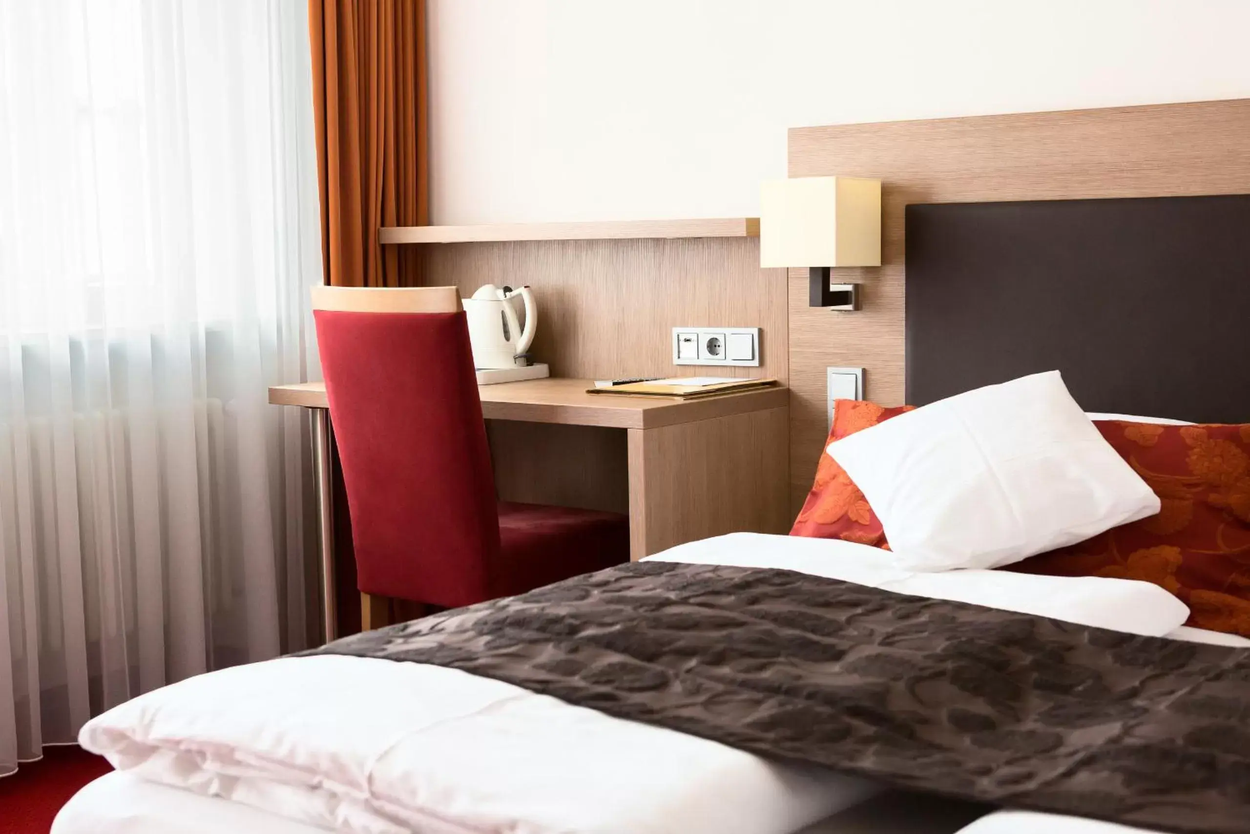 Double Room - single occupancy in Hotel Weisses Ross Double Room - single occupancy in Hotel Weisses Ross