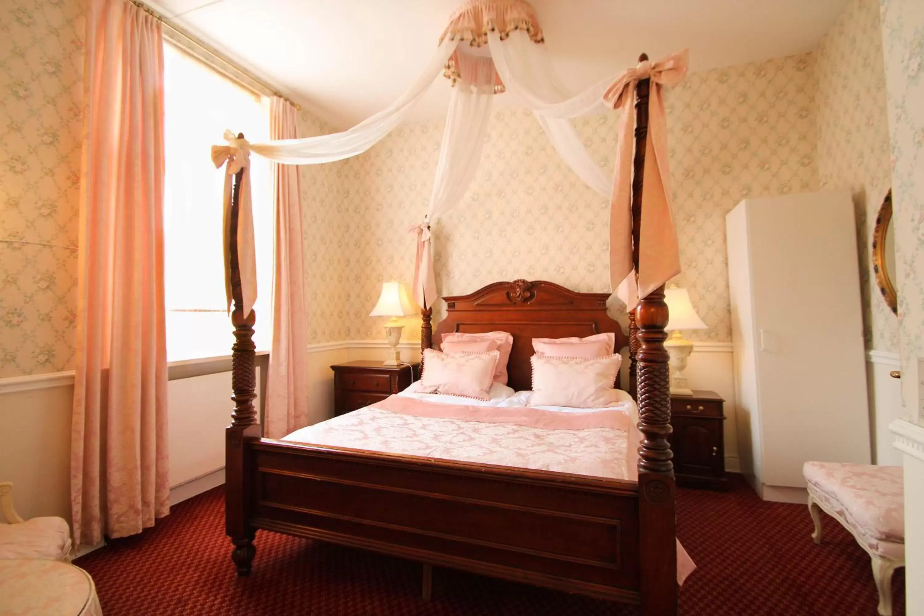 Suite in Sophiendal Manor Suite in Sophiendal Manor