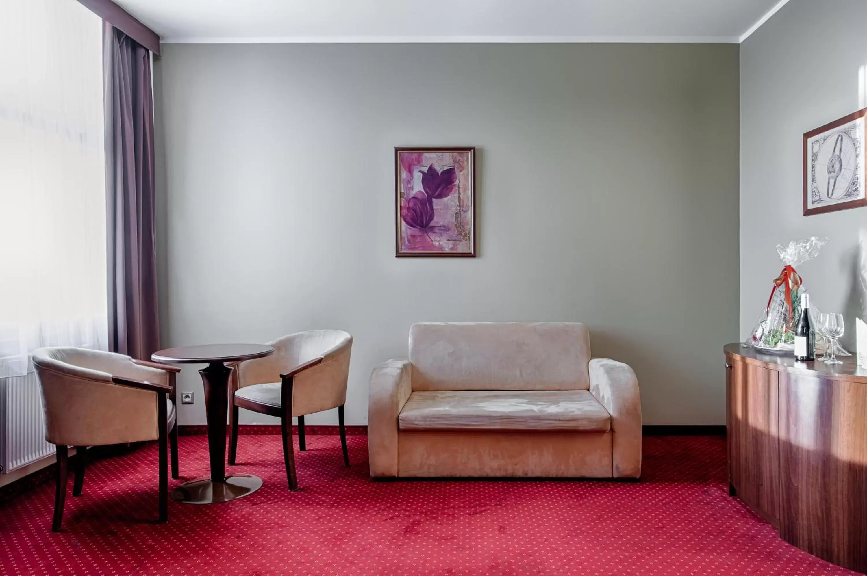 Junior Suite in Grand Royal Hotel Junior Suite in Grand Royal Hotel