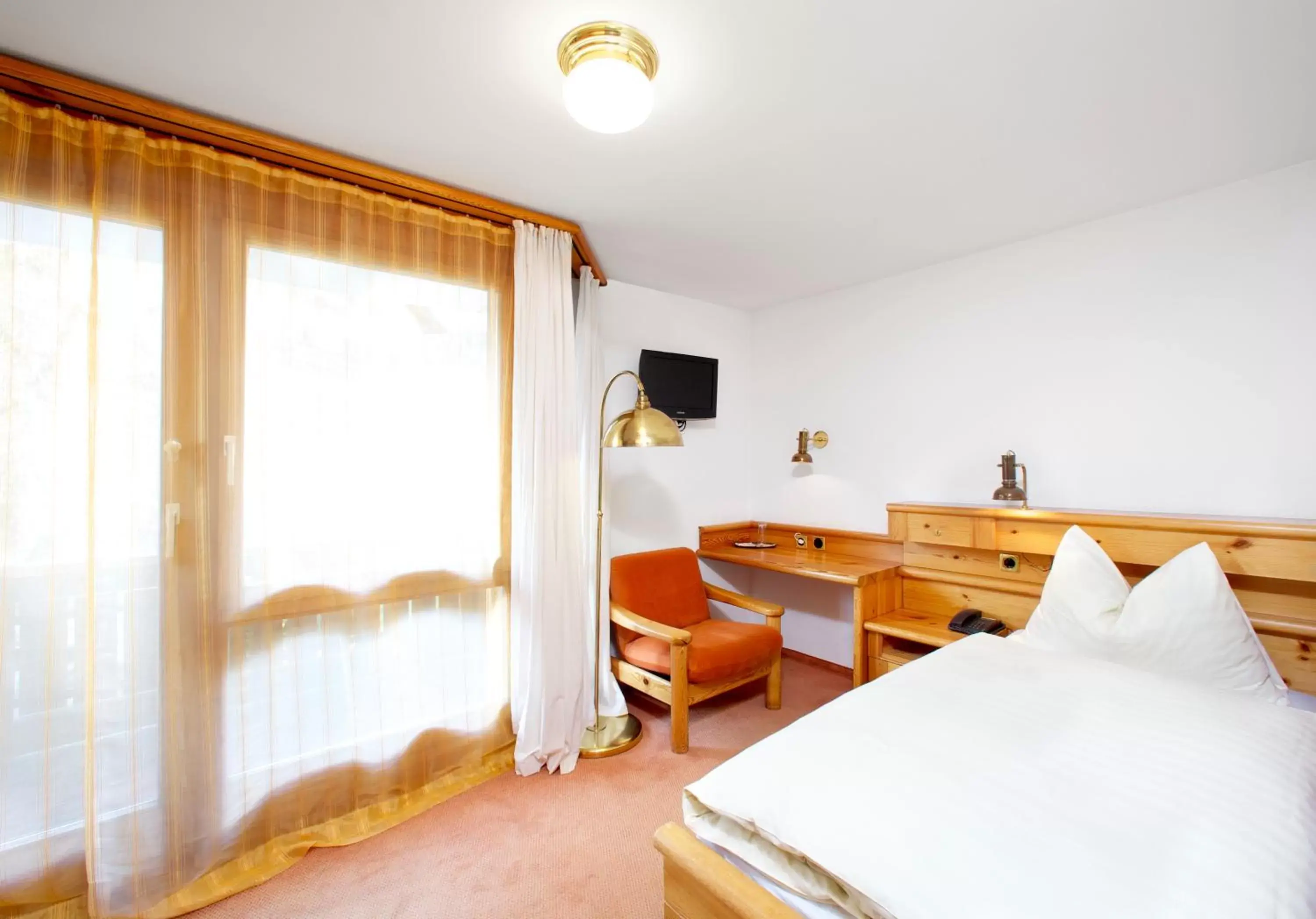 Single Room with Balcony in Arena Guesthouse Single Room with Balcony in Arena Guesthouse