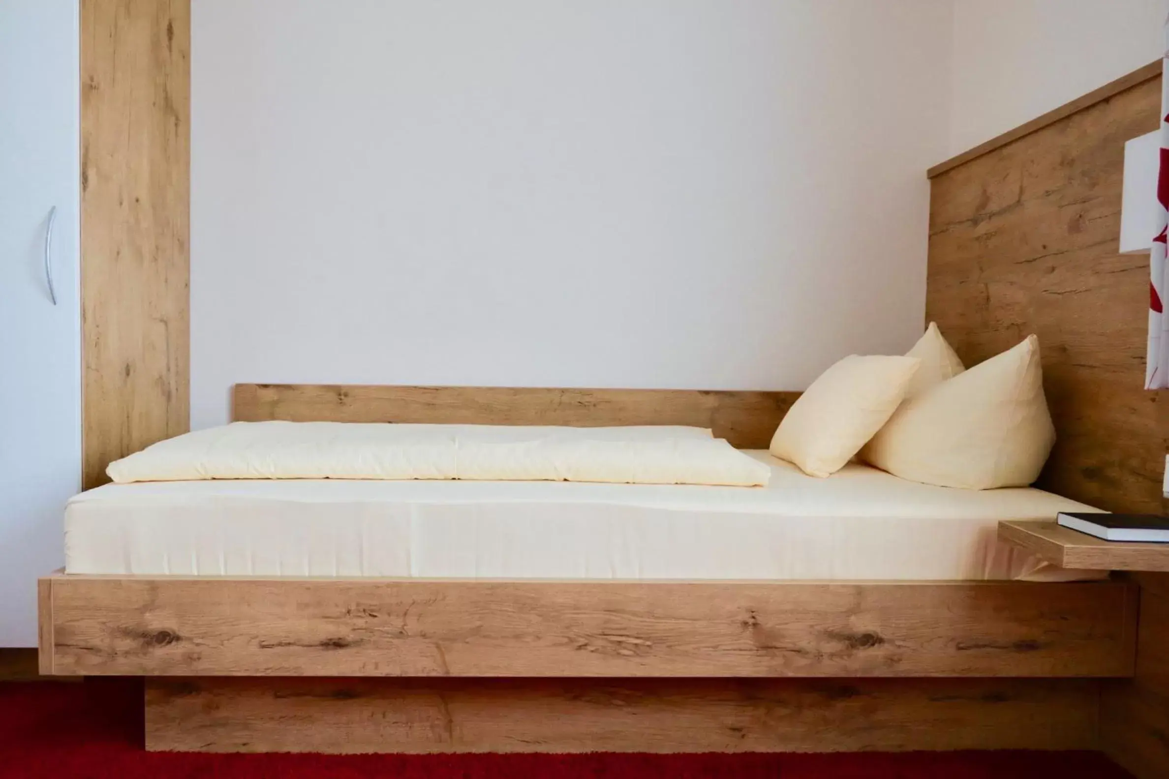 Standard Single Room in DEVA Hotel Renchtalblick Standard Single Room in DEVA Hotel Renchtalblick