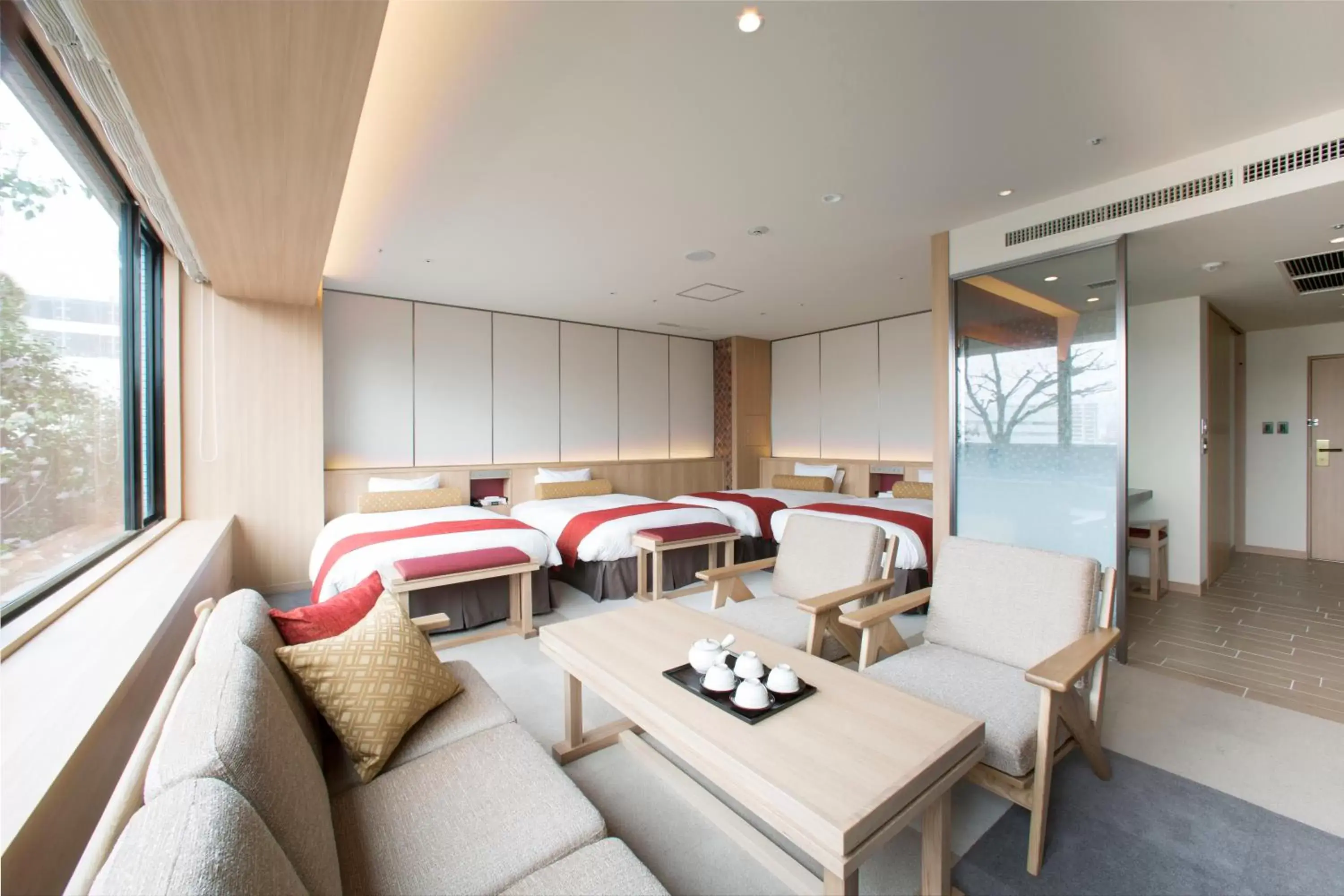 Premium Quadruple Room - Non-Smoking in Hotel Granvia Hiroshima Premium Quadruple Room - Non-Smoking in Hotel Granvia Hiroshima