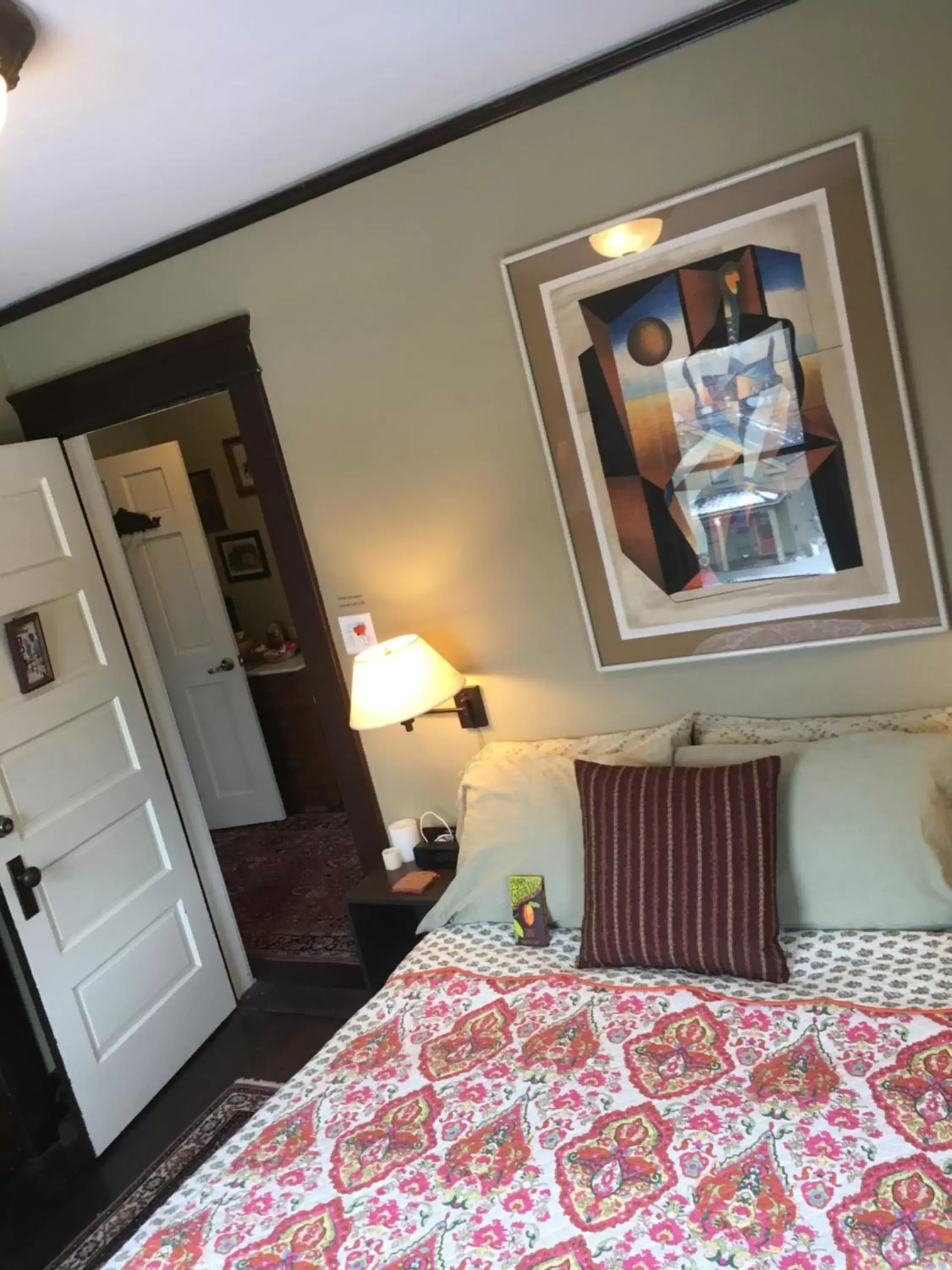 Standard Double Room in Burnt Toast Inn Standard Double Room in Burnt Toast Inn