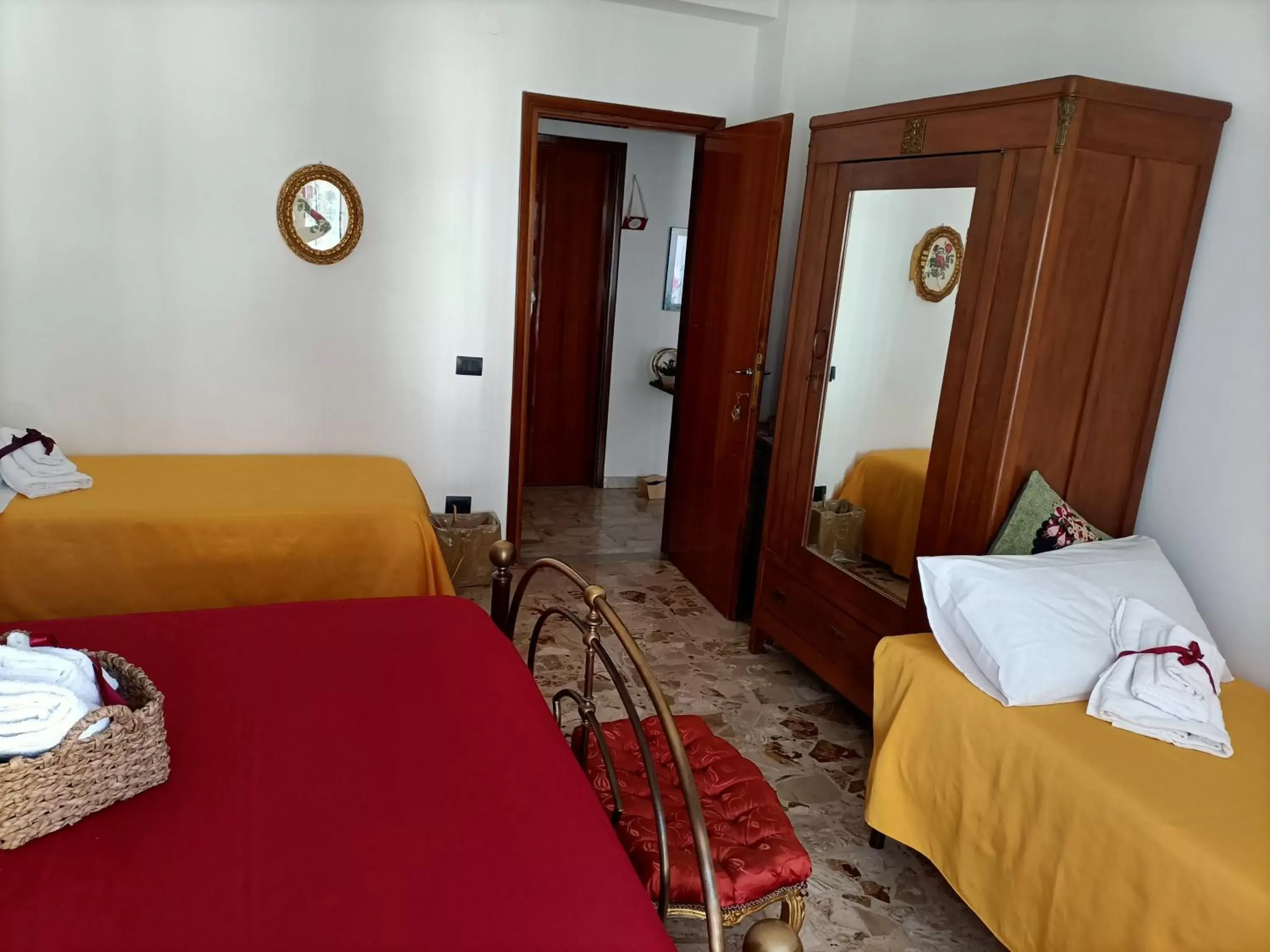 Quadruple Room in B&B Palazzo Armini Quadruple Room in B&B Palazzo Armini