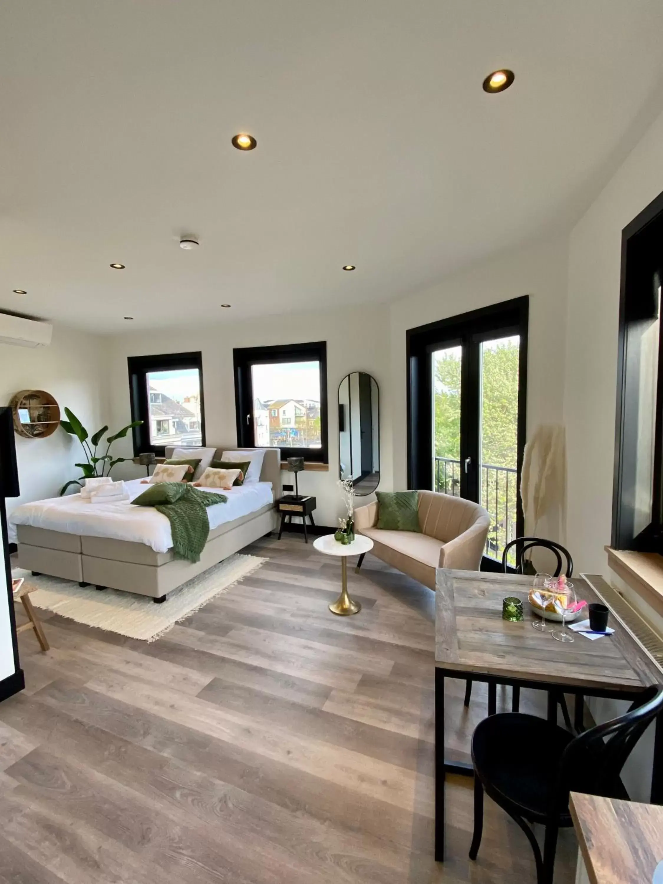 Deluxe King Studio in Boutique Hotel LE•BAR Deluxe King Studio in Boutique Hotel LE•BAR