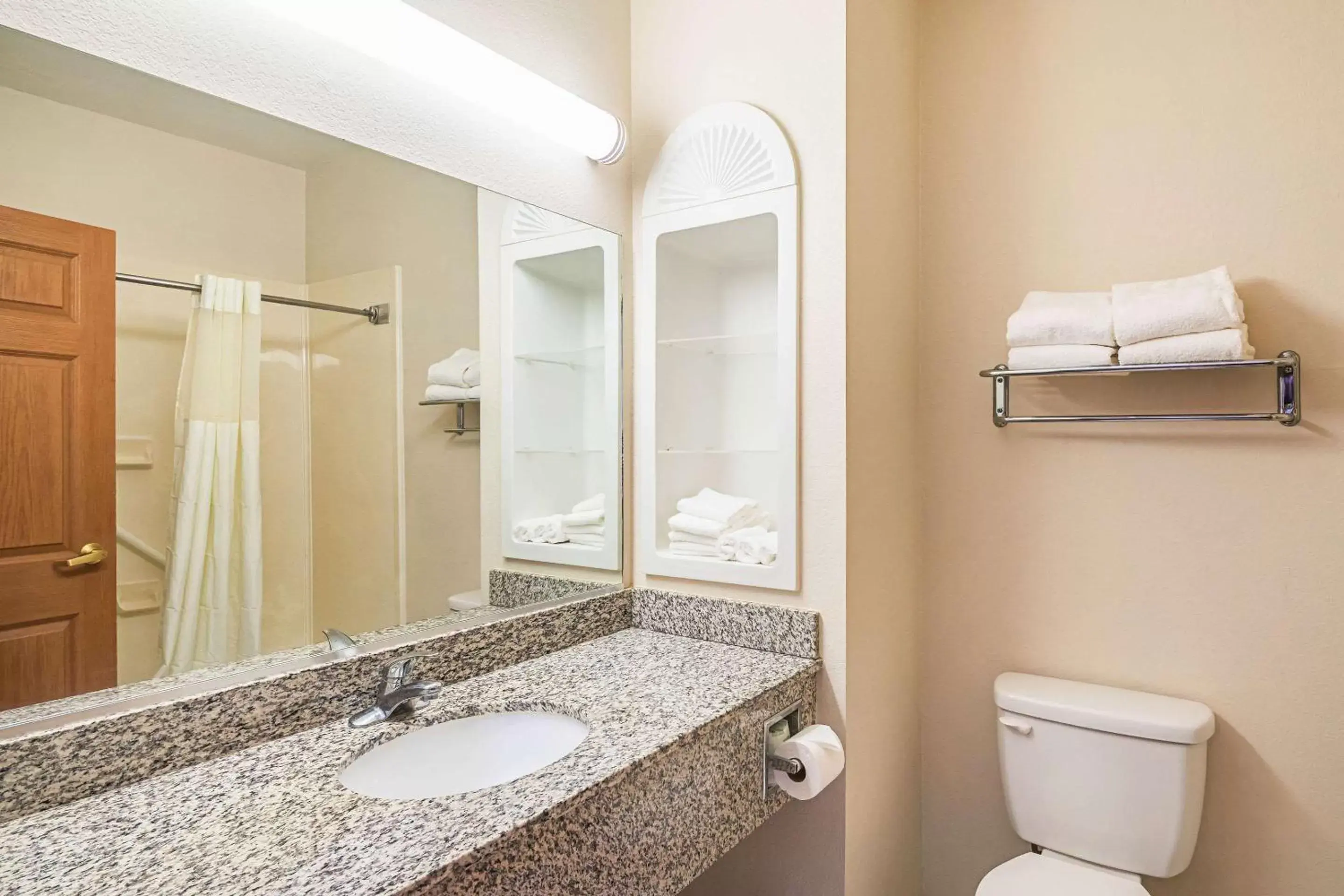 Queen Room with Two Queen Beds - Non-Smoking in Quality Inn & Suites Lampasas Queen Room with Two Queen Beds - Non-Smoking in Quality Inn & Suites Lampasas