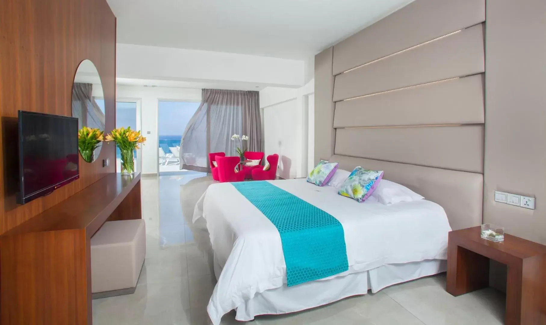 Presidential Suite with Front Sea View in King Evelthon Beach Hotel & Resort Presidential Suite with Front Sea View in King Evelthon Beach Hotel & Resort