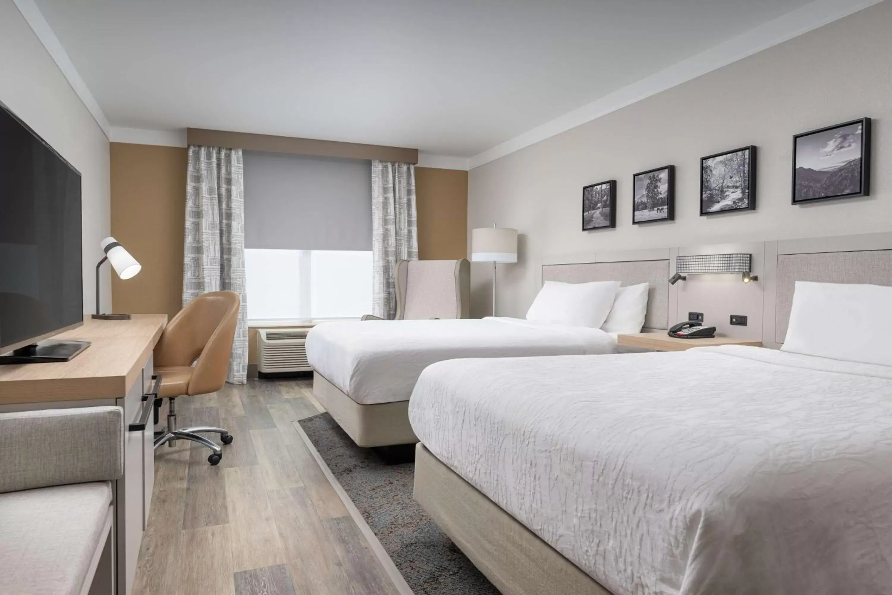 Queen Room with Two Queen Beds - Mobility and Hearing Access in Hilton Garden Inn Chattanooga Downtown Queen Room with Two Queen Beds - Mobility and Hearing Access in Hilton Garden Inn Chattanooga Downtown