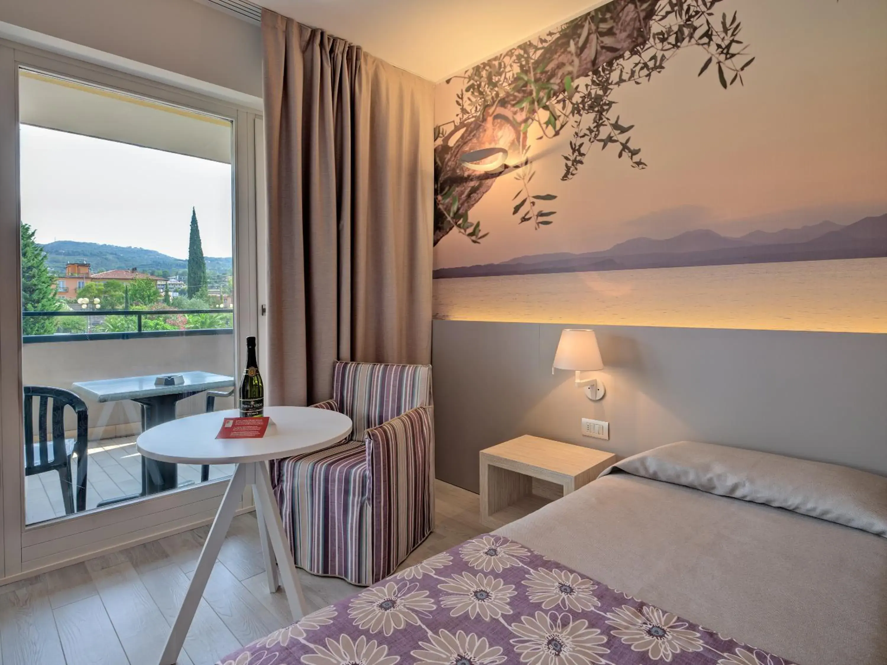 Double Room with Balcony in Parc Hotel Gritti Double Room with Balcony in Parc Hotel Gritti